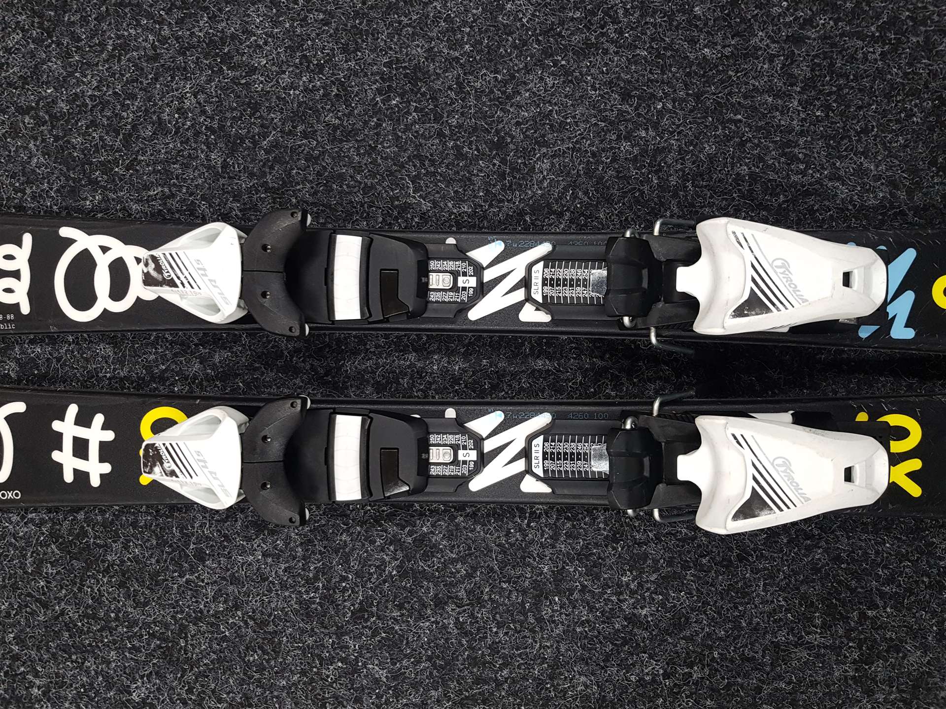 Použité detské lyže SPORTEN XOXO + viazanie Tyrolia SLR 4,5