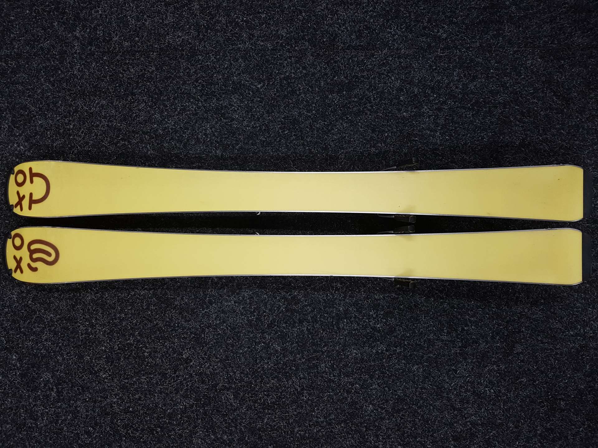 Použité detské lyže SPORTEN XOXO + viazanie Tyrolia SLR 4,5