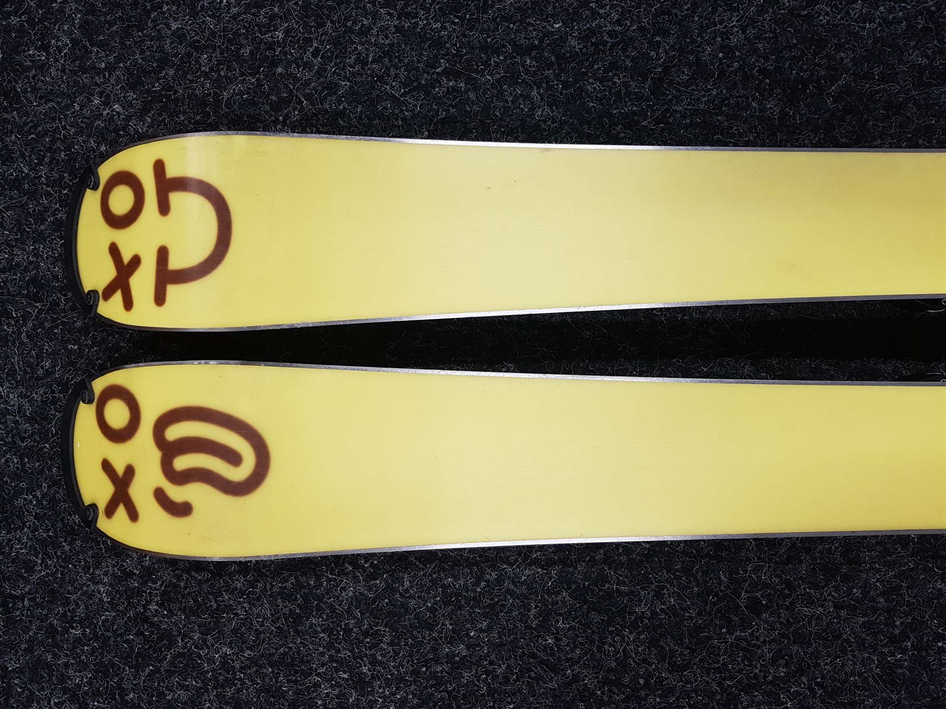 Použité detské lyže SPORTEN XOXO + viazanie Tyrolia SLR 4,5