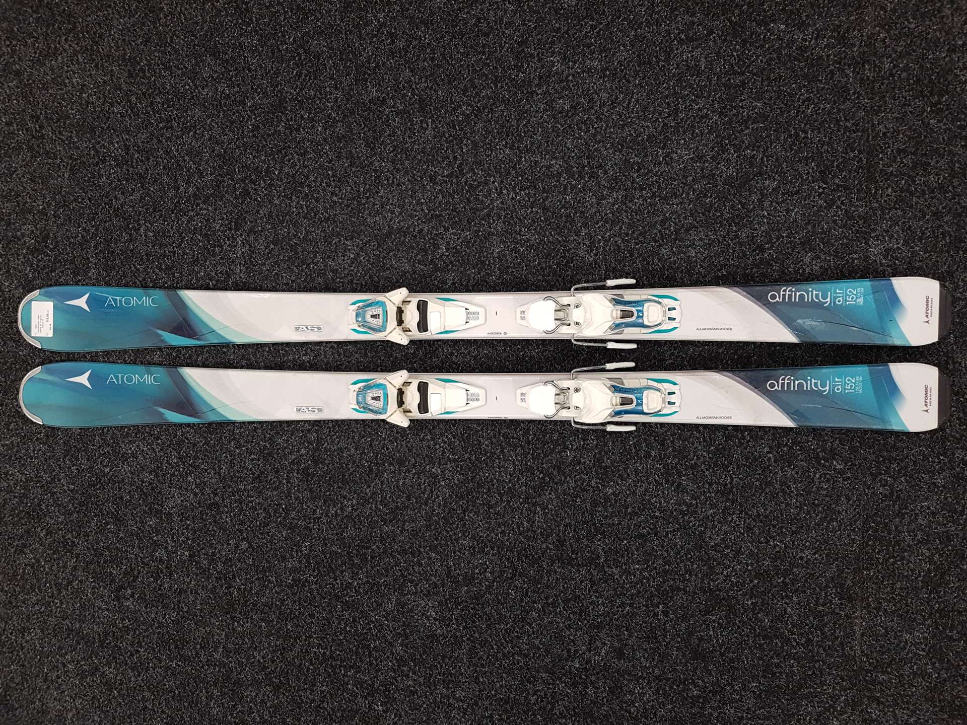 Použité lyže ATOMIC Affinity Air + viazanie Atomic 10