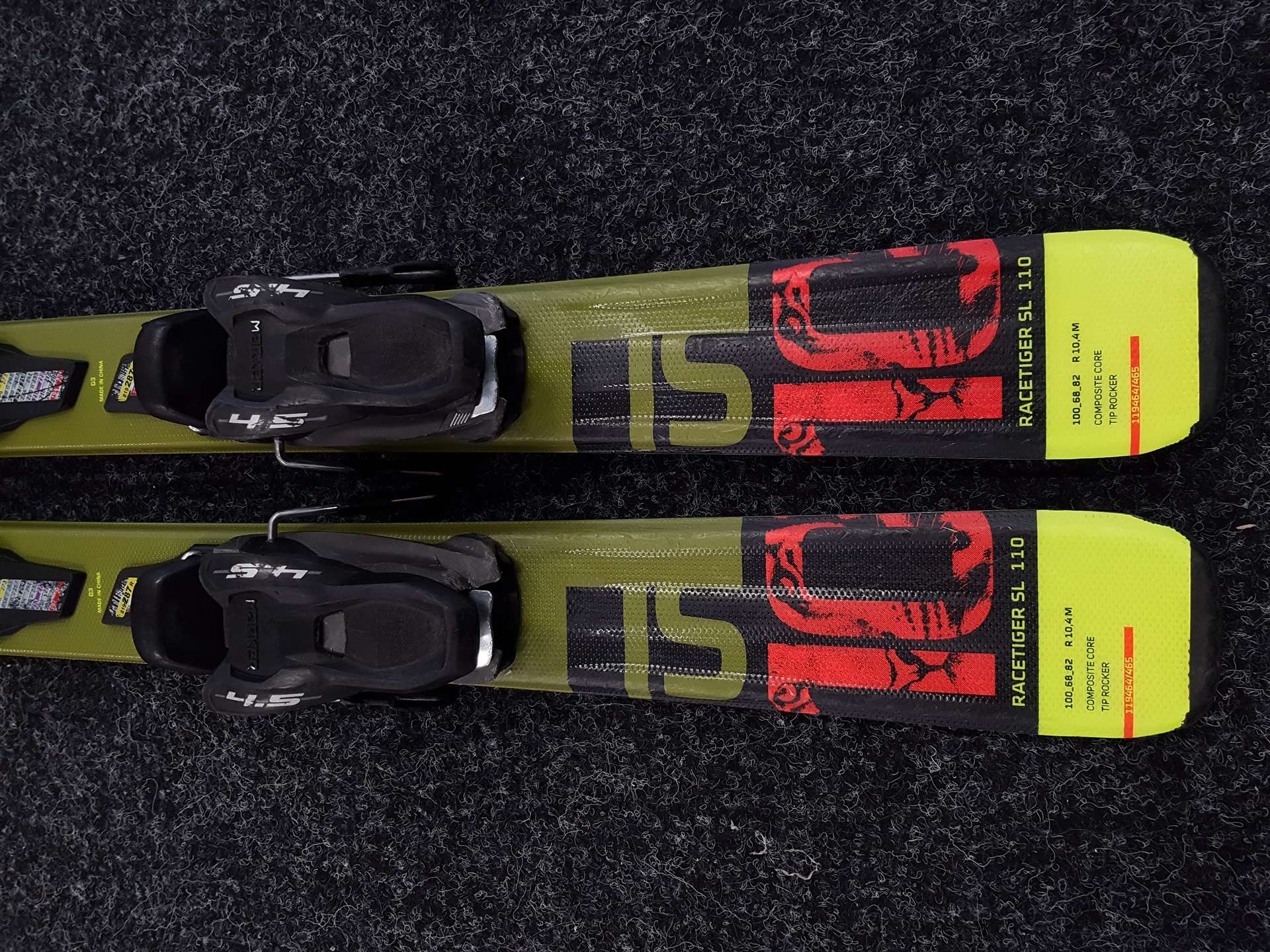 Použité detské lyže VOLKL Racetiger SL + viazanie Marker 4.5