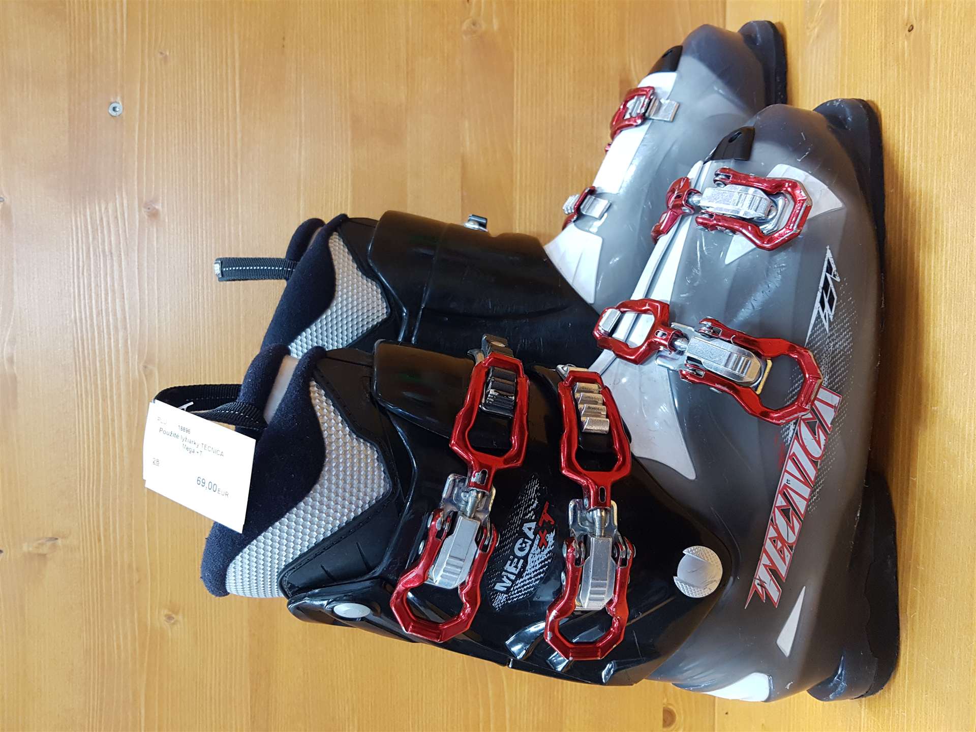Použité lyžiarky TECNICA Mega +T