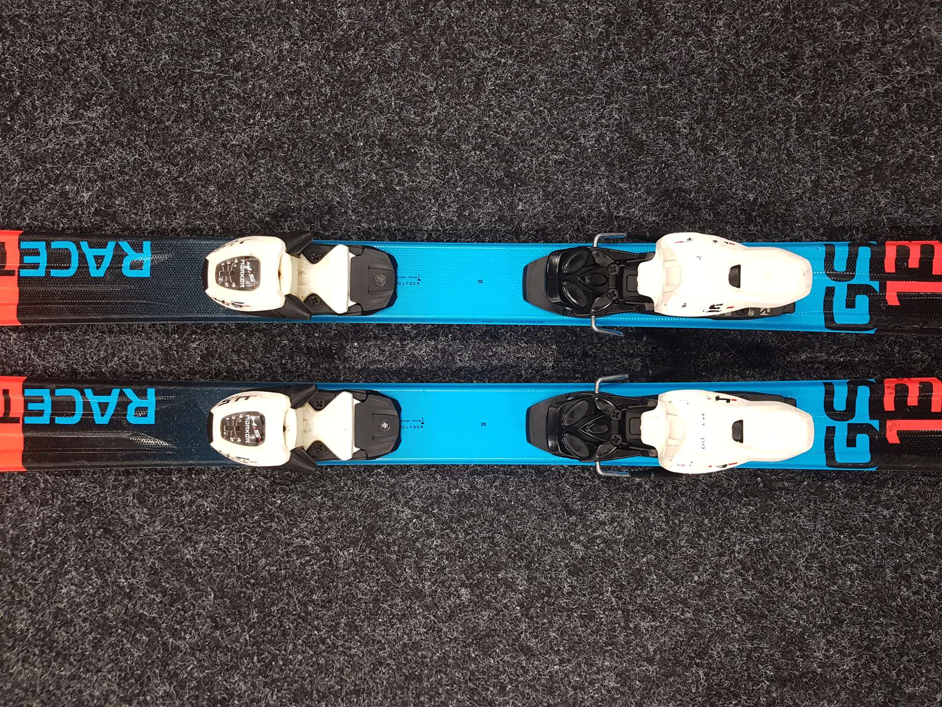 Použité lyže VOLKL Racetiger + viazanie Marker 4.5