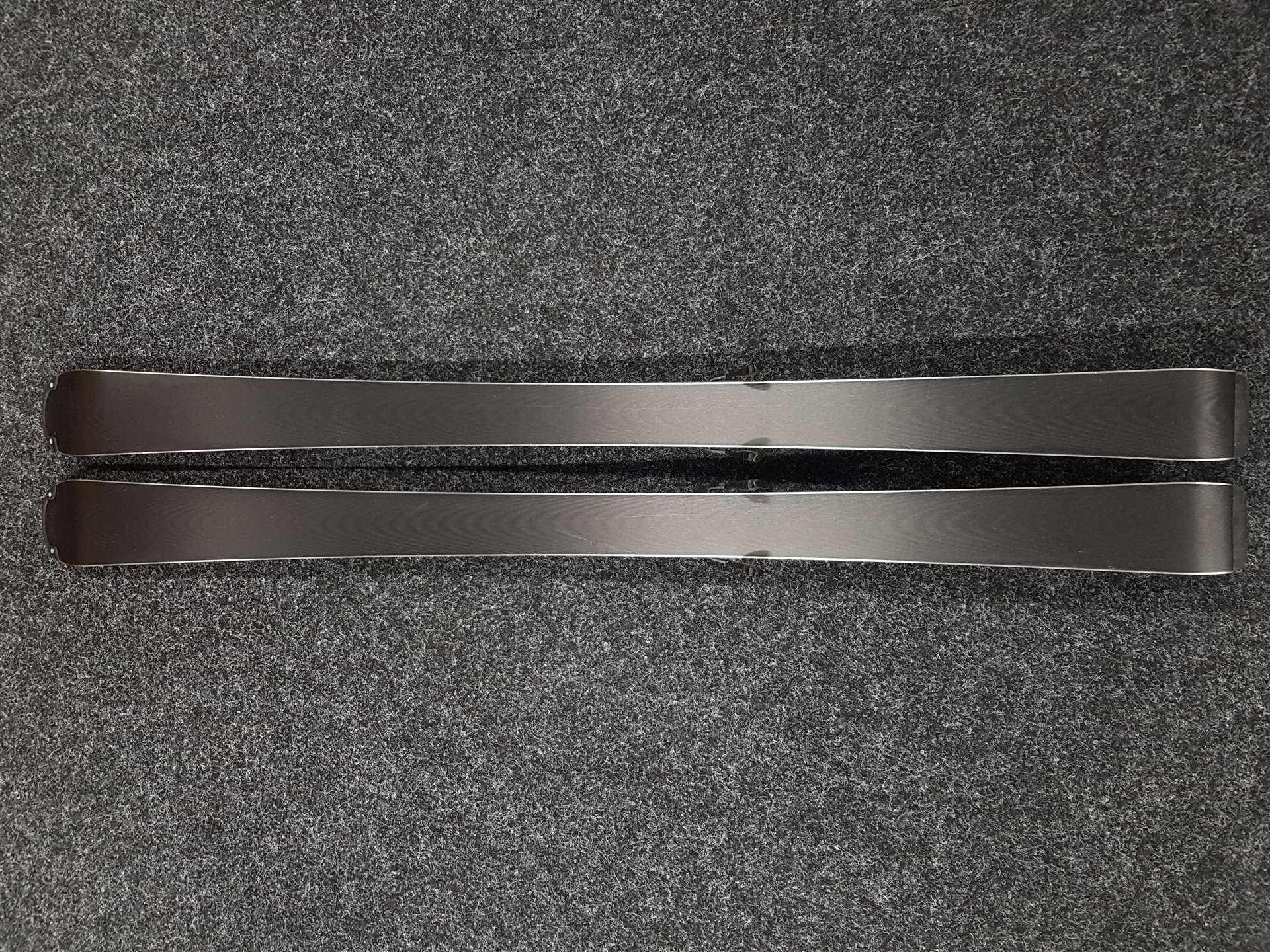 Použité lyže VOLKL Racetiger + viazanie Marker 4.5