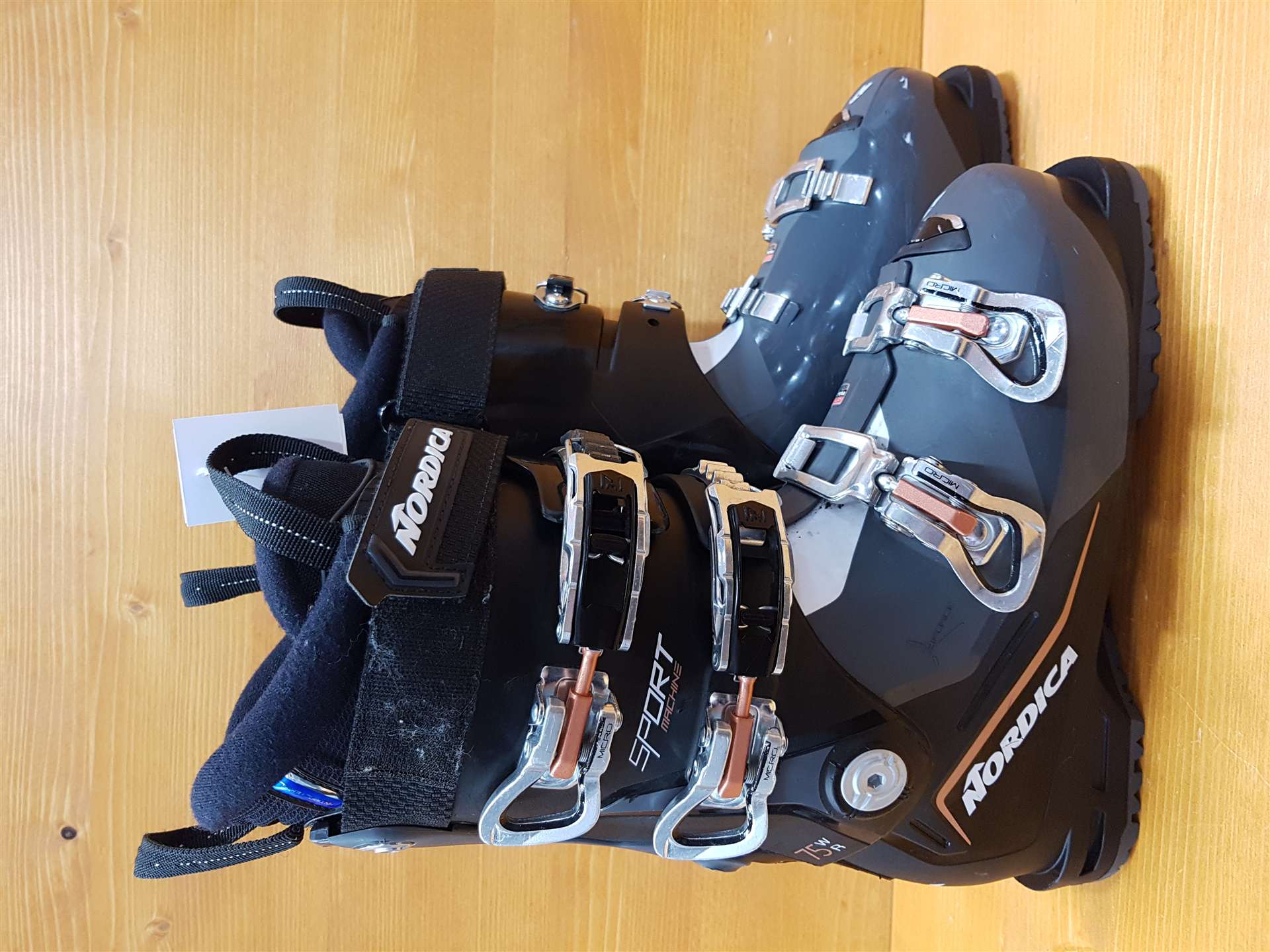 Použité lyžiarky NORDICA Sport Machine 75 W R