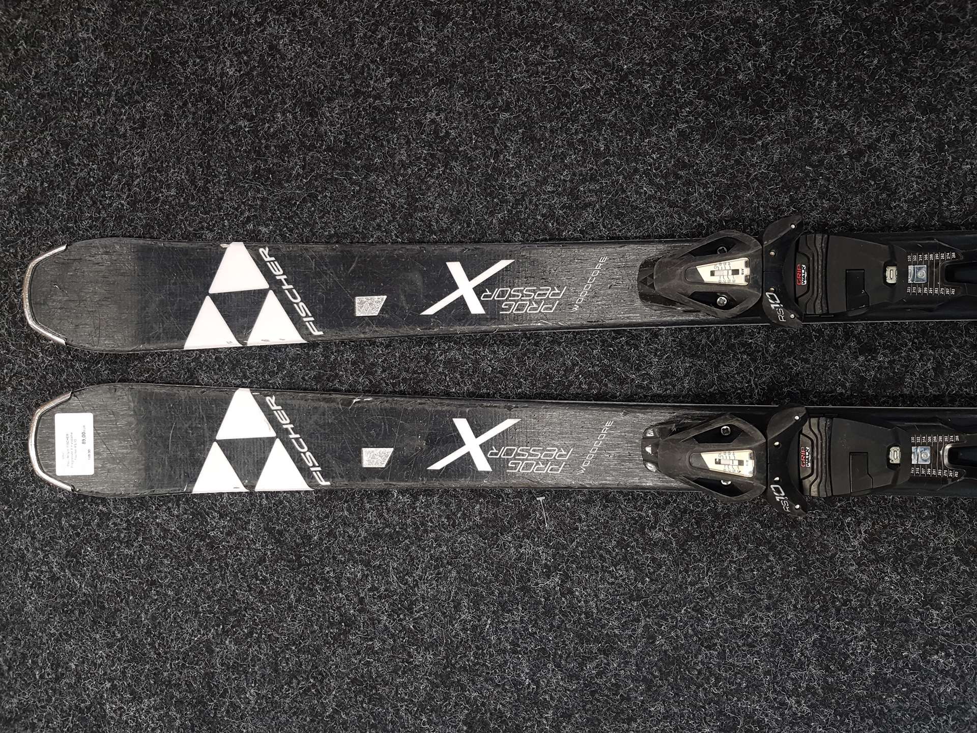 Použité lyže FISCHER Progressor X + viazanie Fischer RS 10