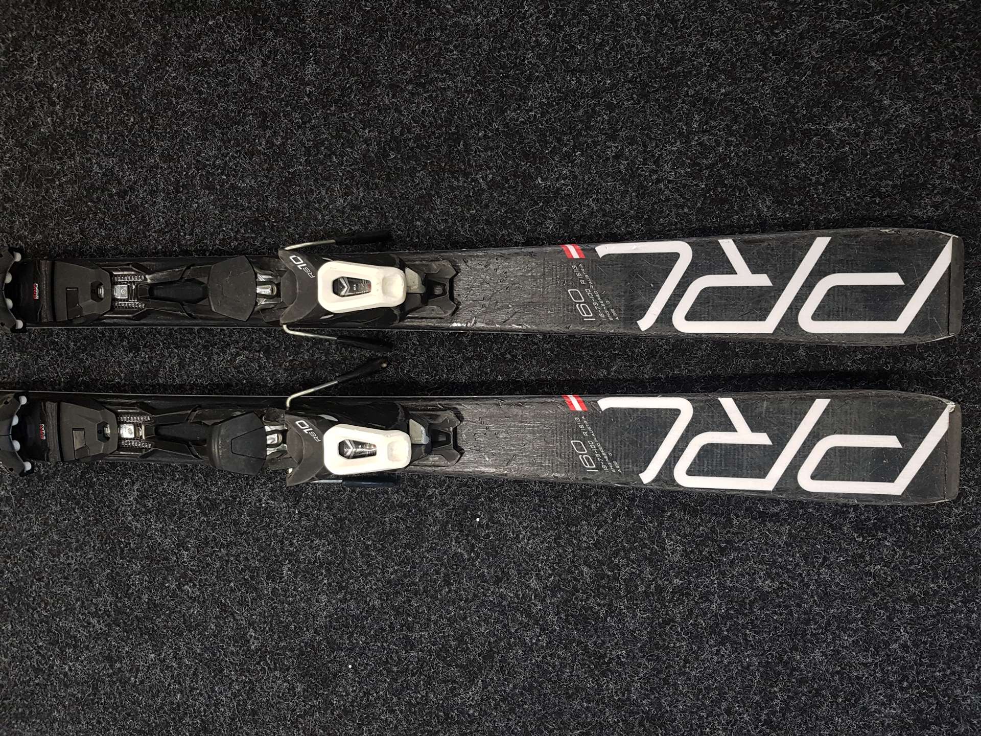 Použité lyže FISCHER Progressor X + viazanie Fischer RS 10