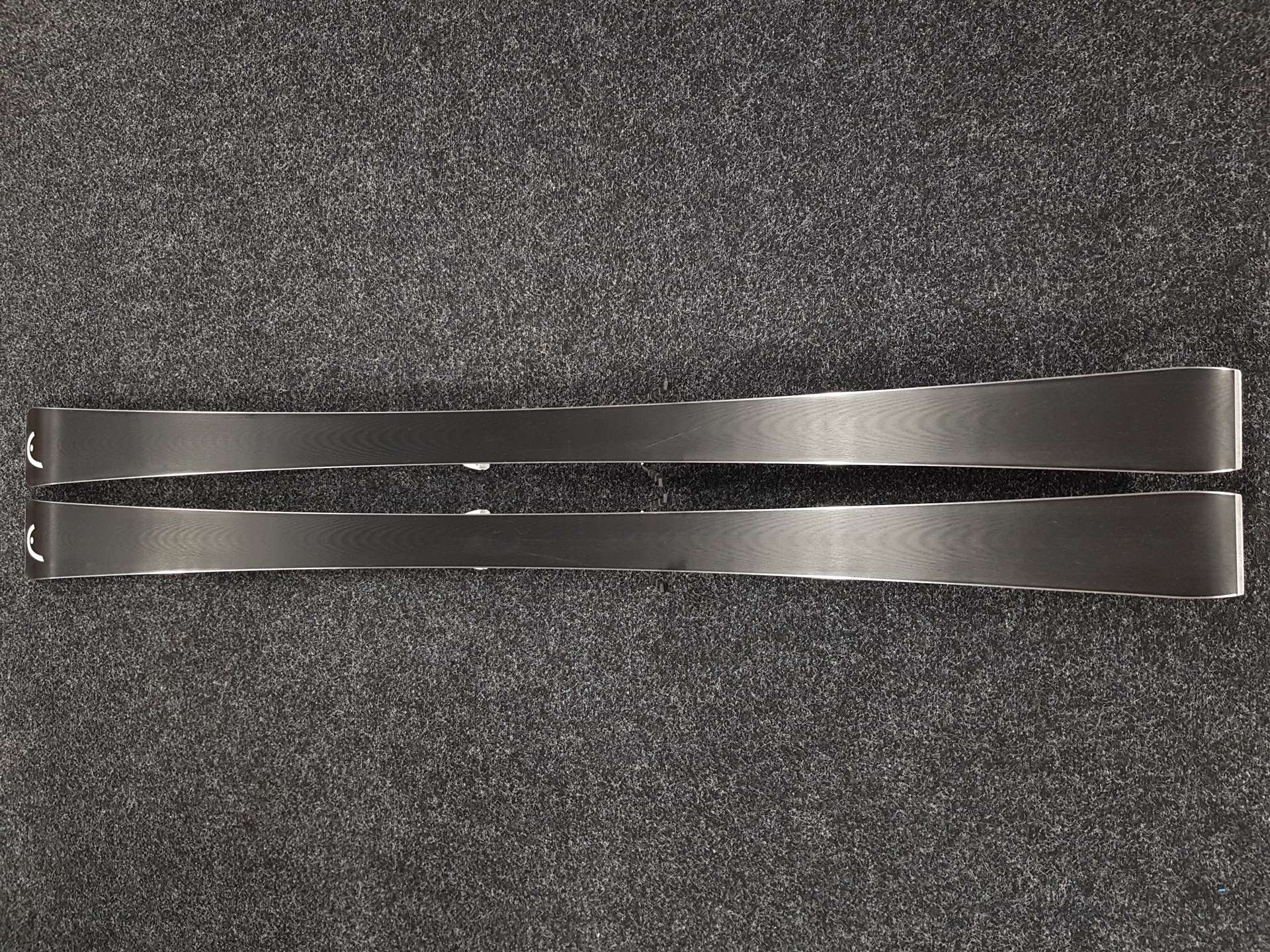 Použité lyže HEAD Super Shape I.Magnum + viazanie Head PRD 12