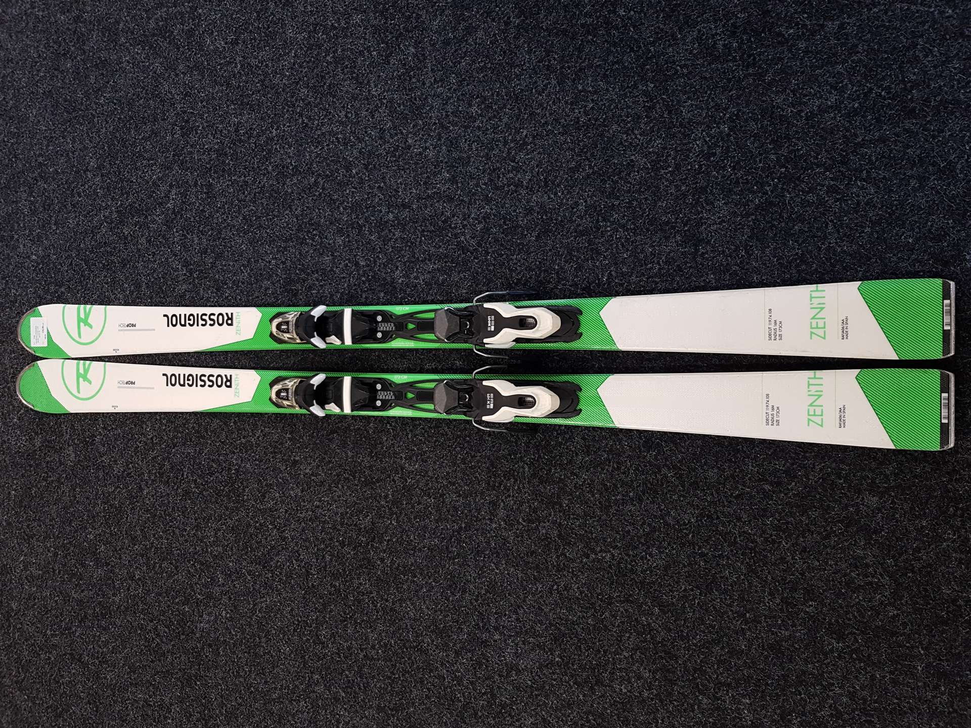Použité lyže ROSSIGNOL Zenith  + viazanie Look Xpress 10