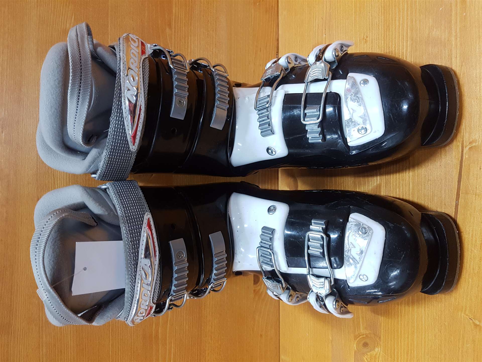 Použité lyžiarky NORDICA Olympia One 6 Flex 35