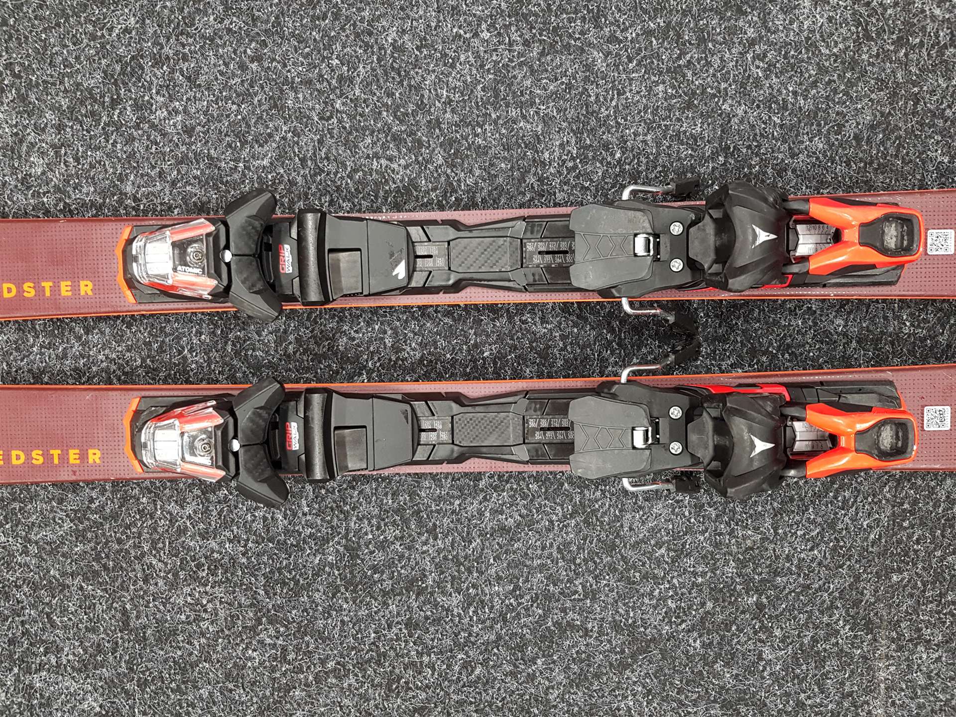 Použité lyže ATOMIC Redster S7 + viazanie Atomic M 12