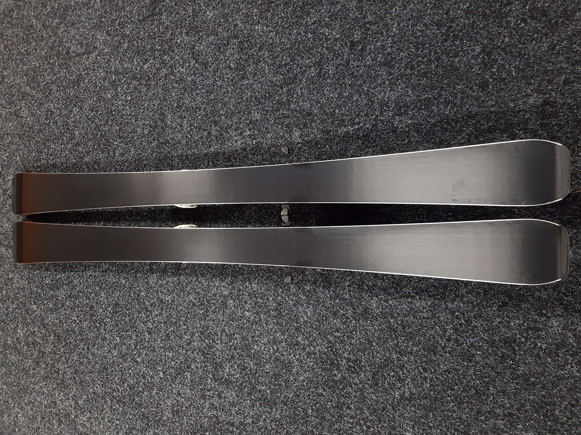 Použité detské lyže ATOMIC Redster X2 + viazanie Atomic 7.5