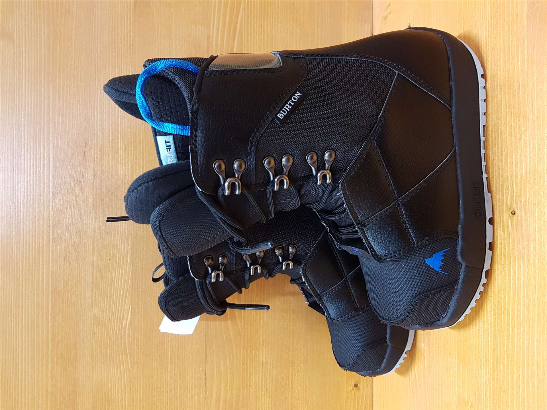 Použité snowboardové topánky BURTON Progression W