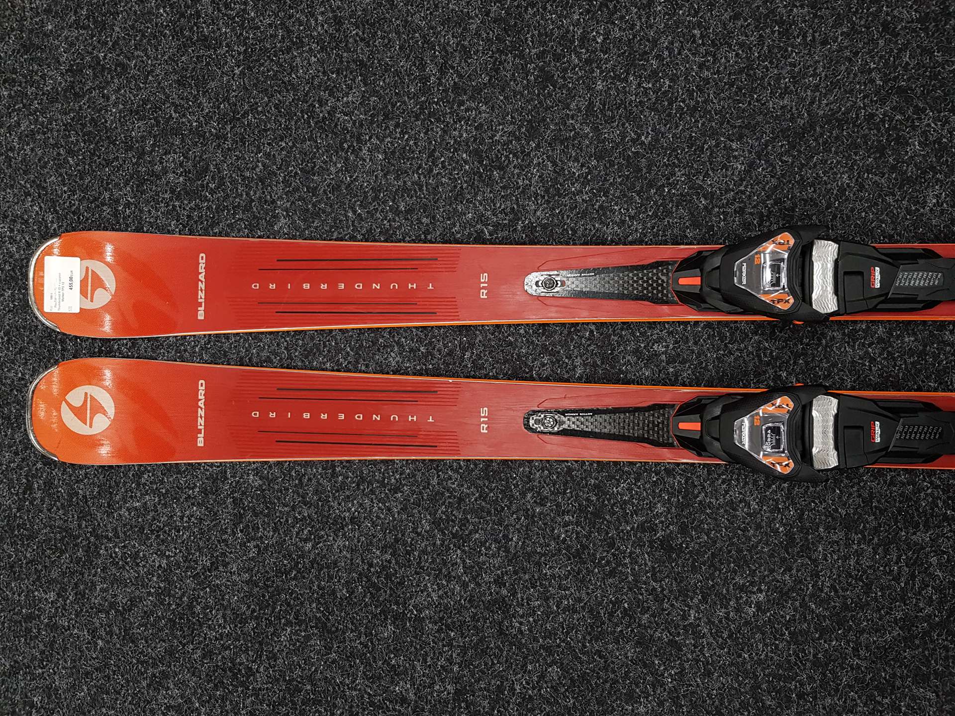 Použité lyže BLIZZARD Thunderbird R 15 + viazanie Marker TPX 12