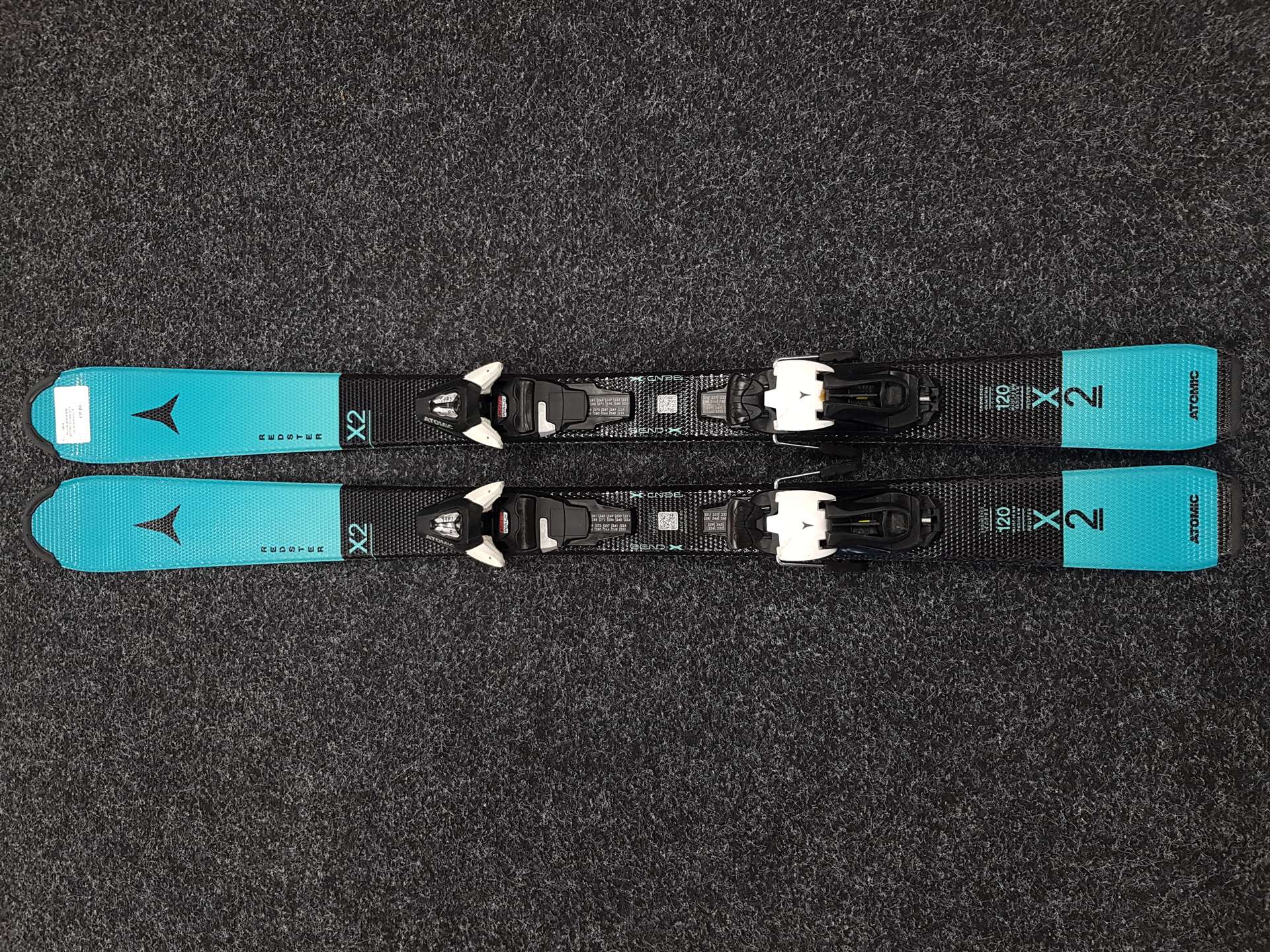 Použité detské lyže ATOMIC Redster X2 + viazanie Atomic 5