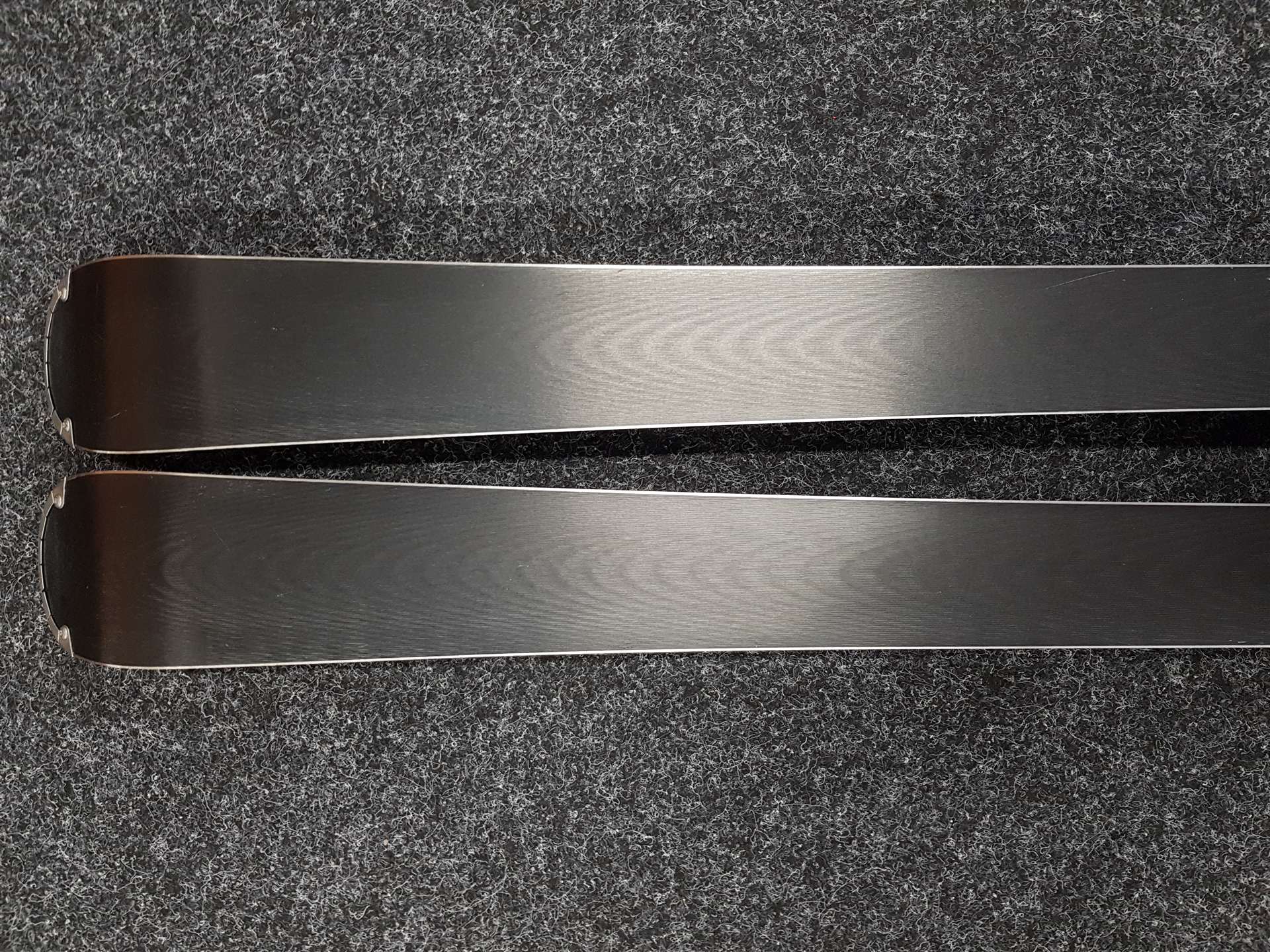 Použité lyže ATOMIC Redster SC + viazanie Atomic 10