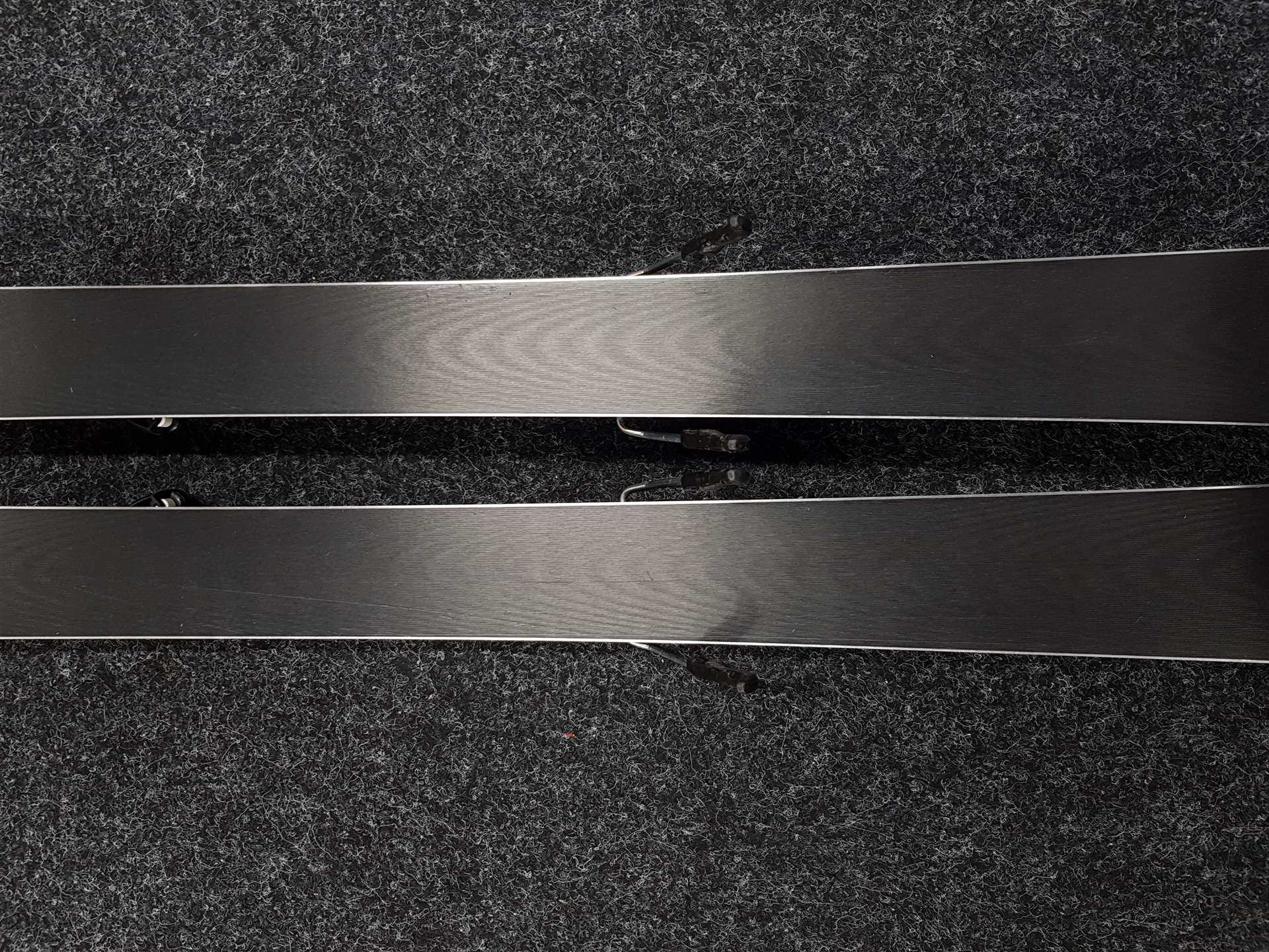 Použité lyže ATOMIC Redster SC + viazanie Atomic 10