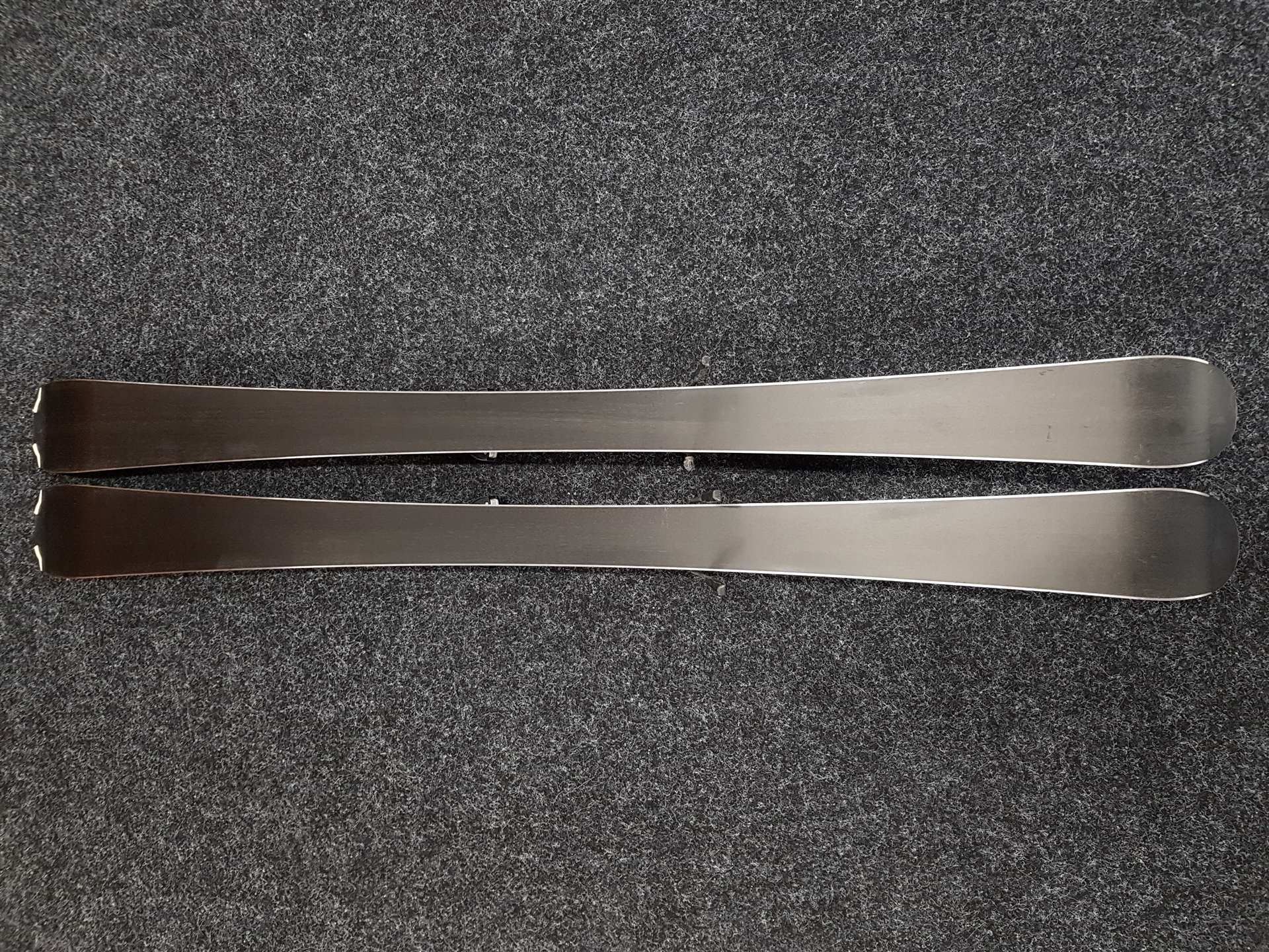 Použité lyže HEAD REV + viazanie Tyrolia 10.0