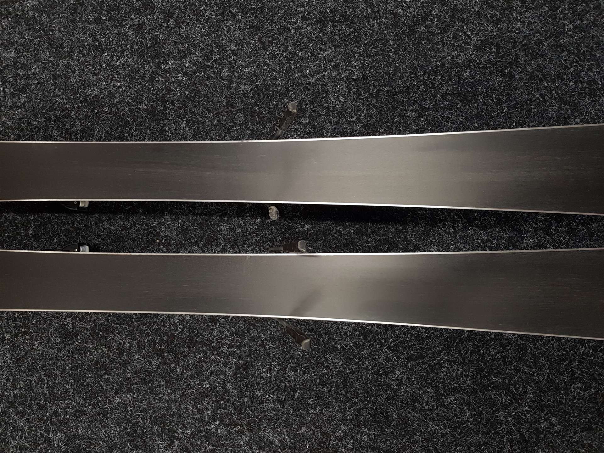 Použité lyže HEAD REV + viazanie Tyrolia 10.0