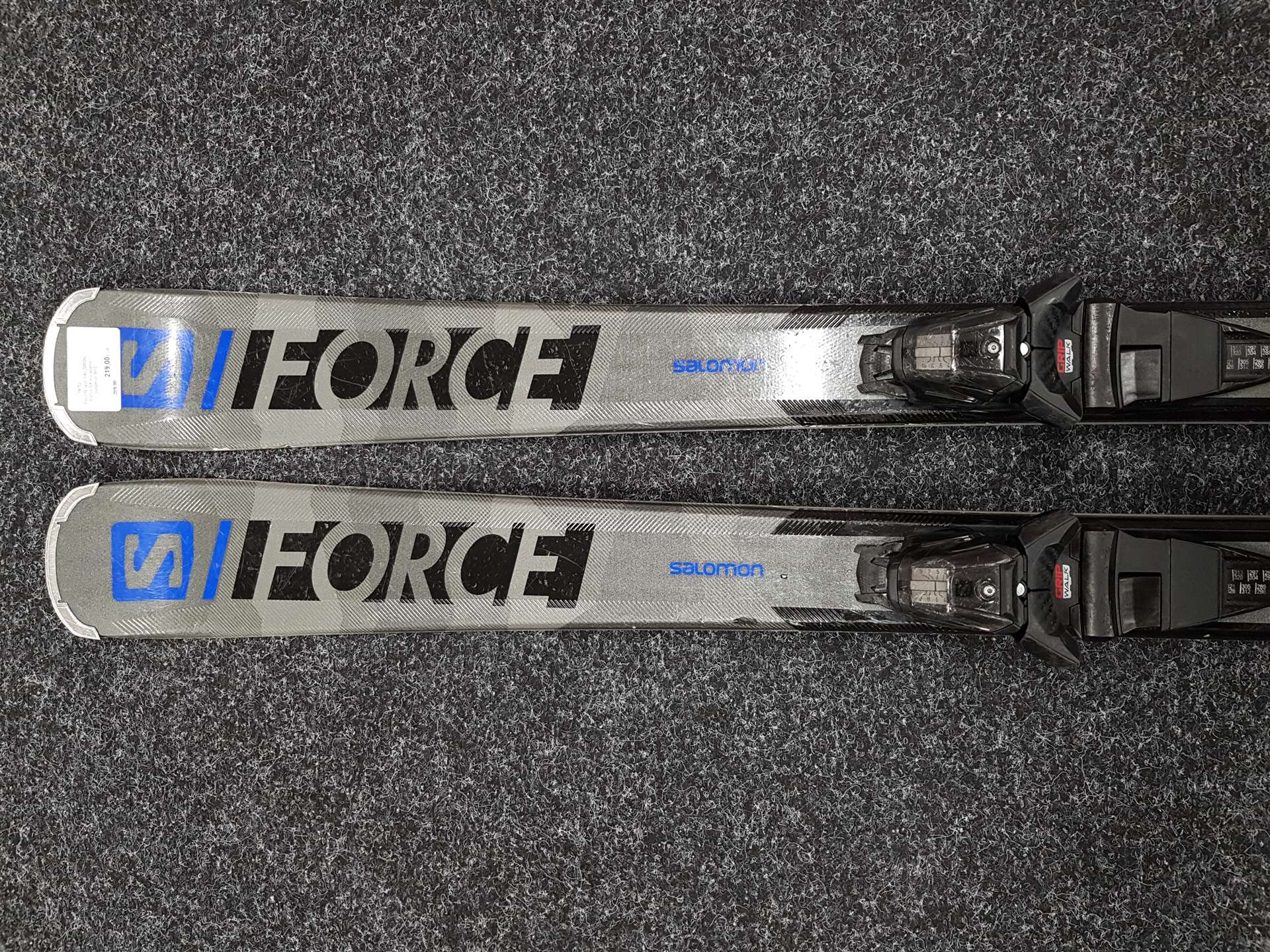 Použité lyže SALOMON Force SX + viazanie Salomon M10