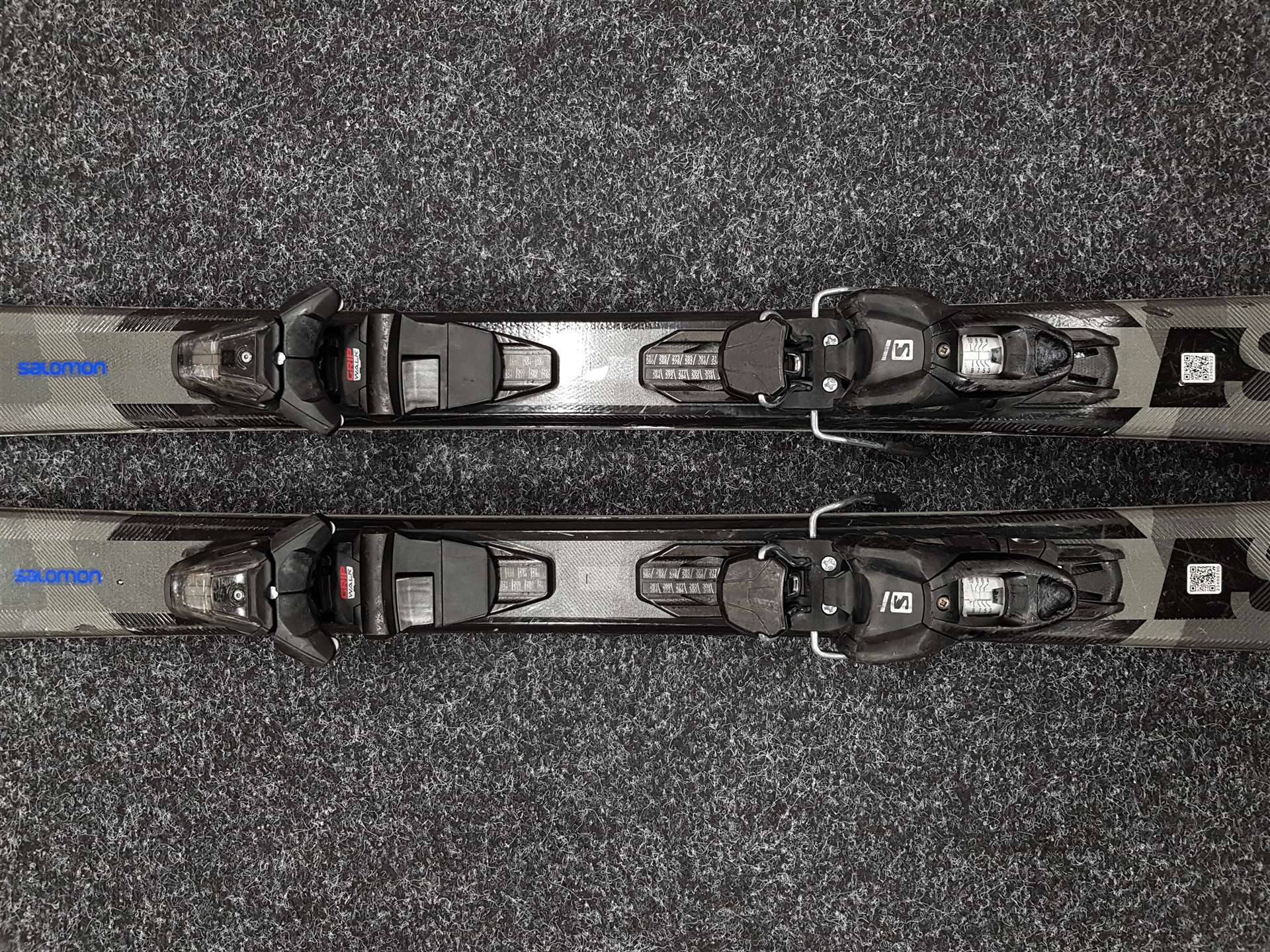 Použité lyže SALOMON Force SX + viazanie Salomon M10