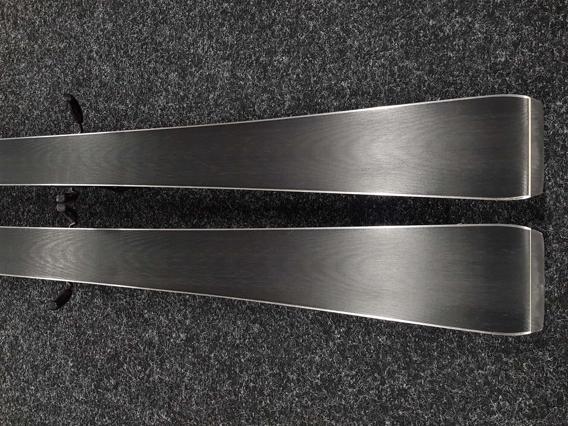 Použité lyže FISCHER RC4 The Curv Premium + viazanie Fischer RS 11