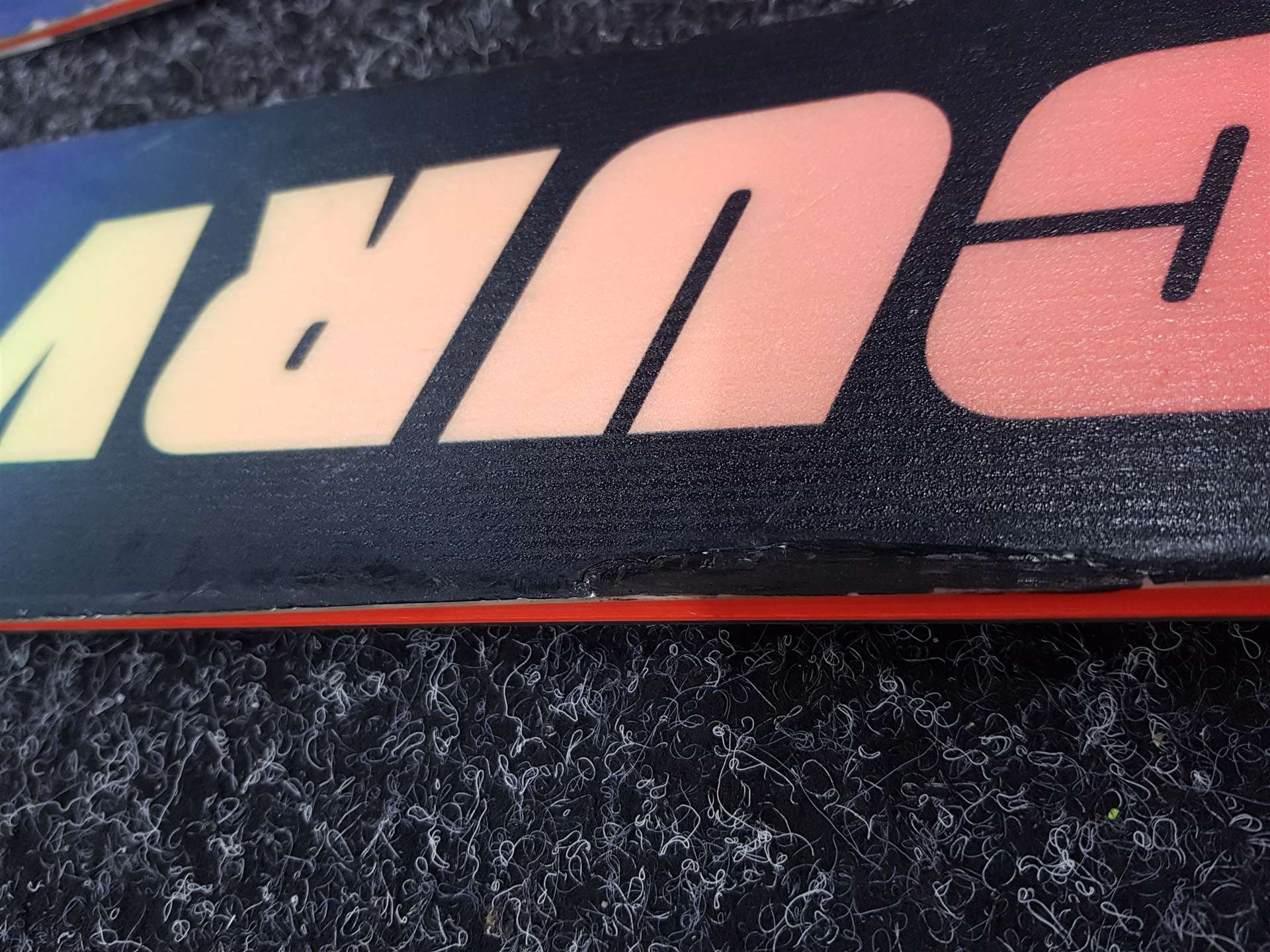 Použité lyže FISCHER RC4 The Curv Premium + viazanie Fischer RS 11