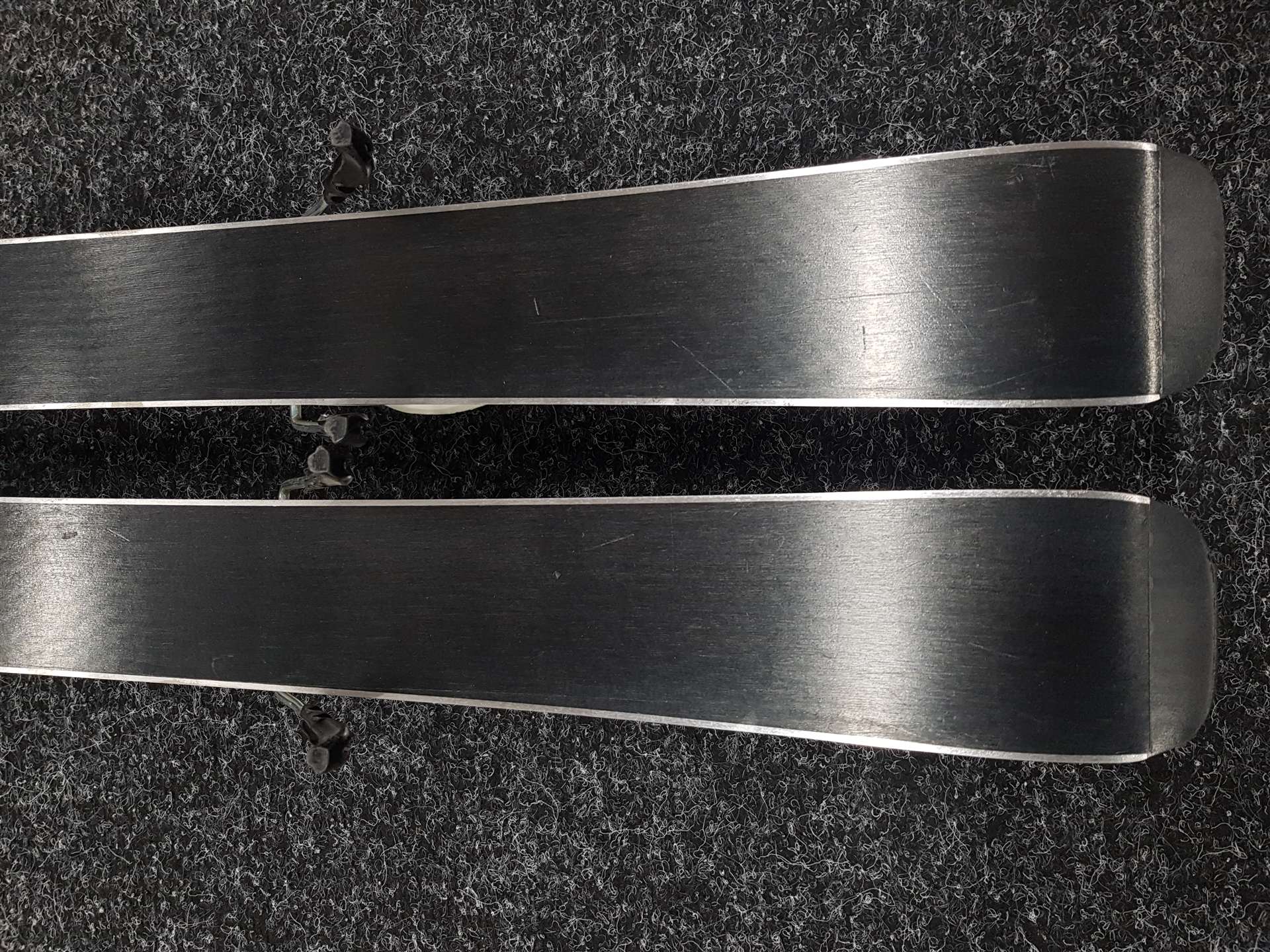 Použité detské lyže VOLKL Flair JR + viazanie Marker  4,5