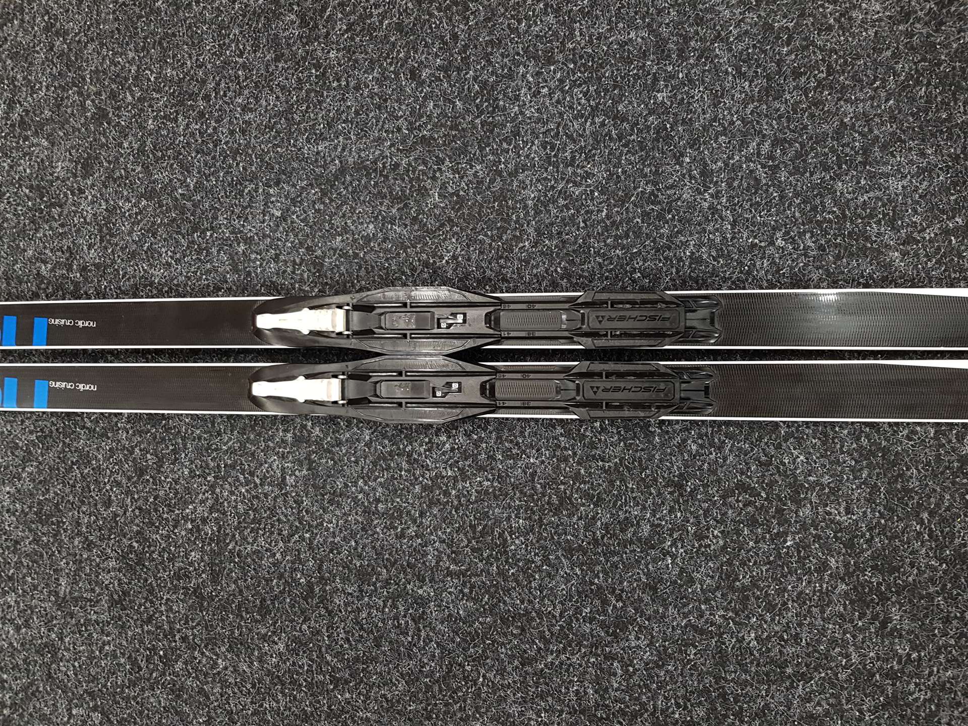 Použité bežecké lyže FISCHER Comfort Cruiser + viazanie NNN Fischer IFP