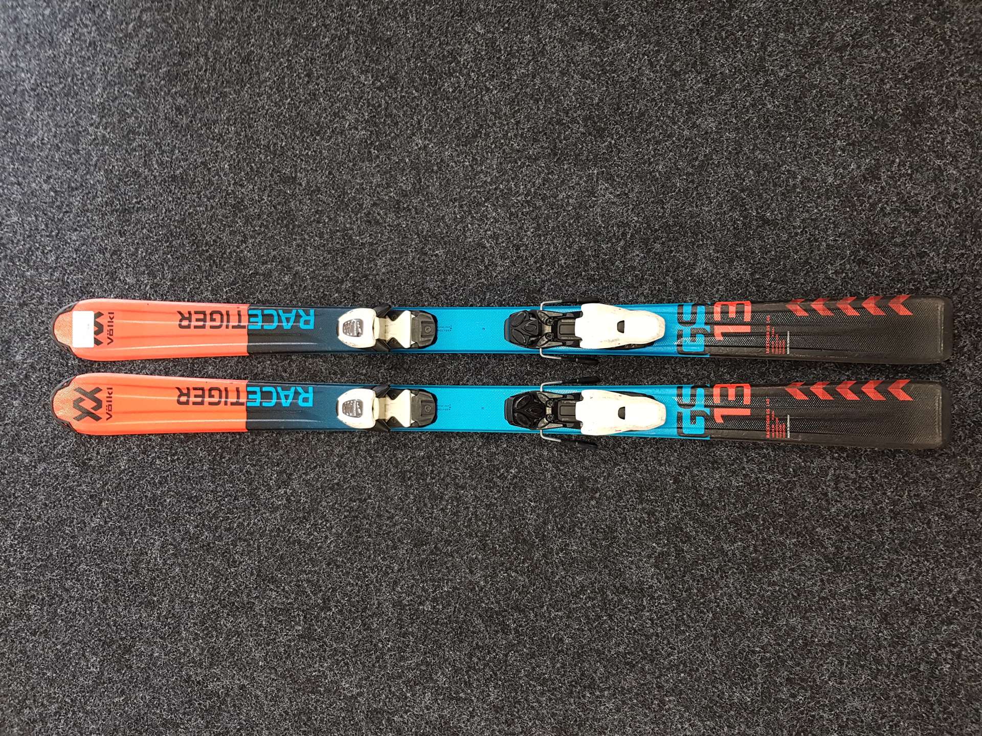 Použité lyže VOLKL Racetiger GS + viazanie Marker 4.5