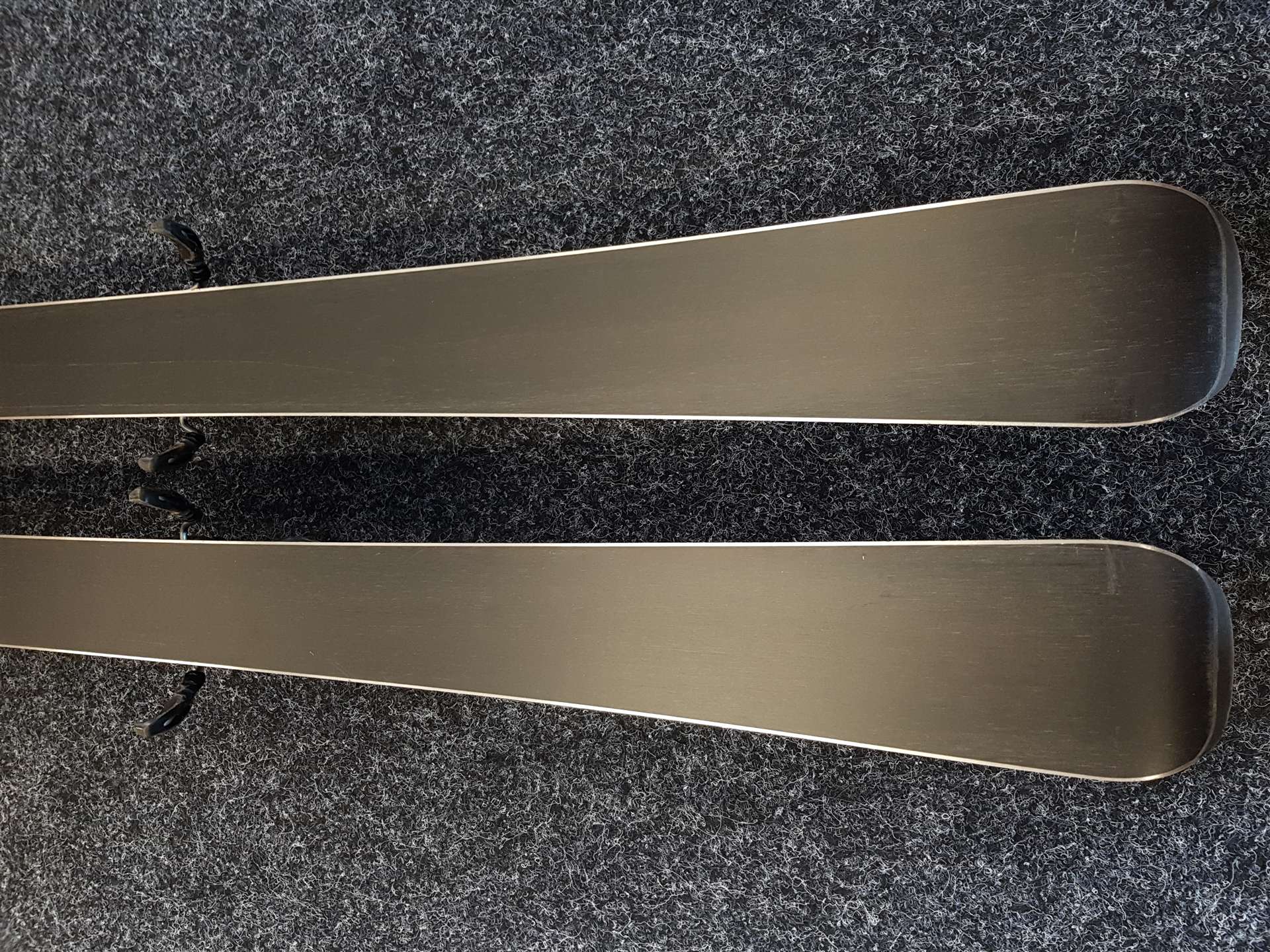 Použité lyže BLIZZARD IQ Power Ltd Carbon + viazanie Marker IQ 10