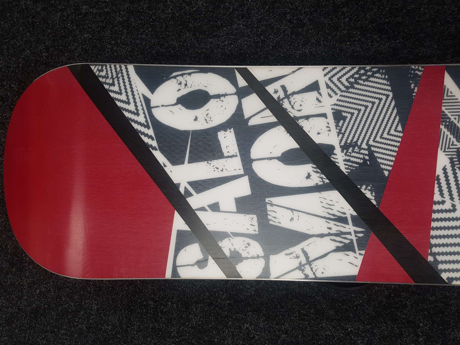 Použitý snowboard SALOMON Ace + viazanie Salomon veľkosť L