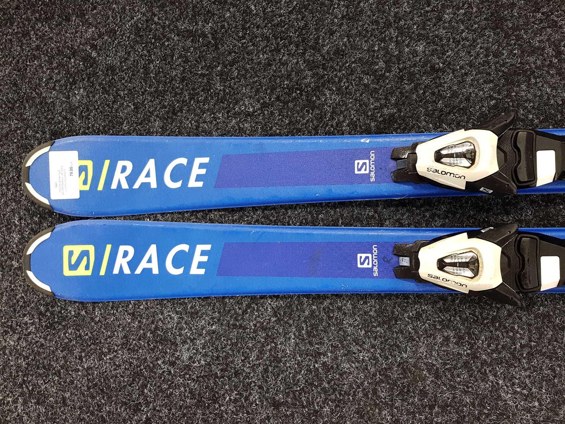 Použité detské lyže SALOMON Race JR 120 + viazanie Salomon 5