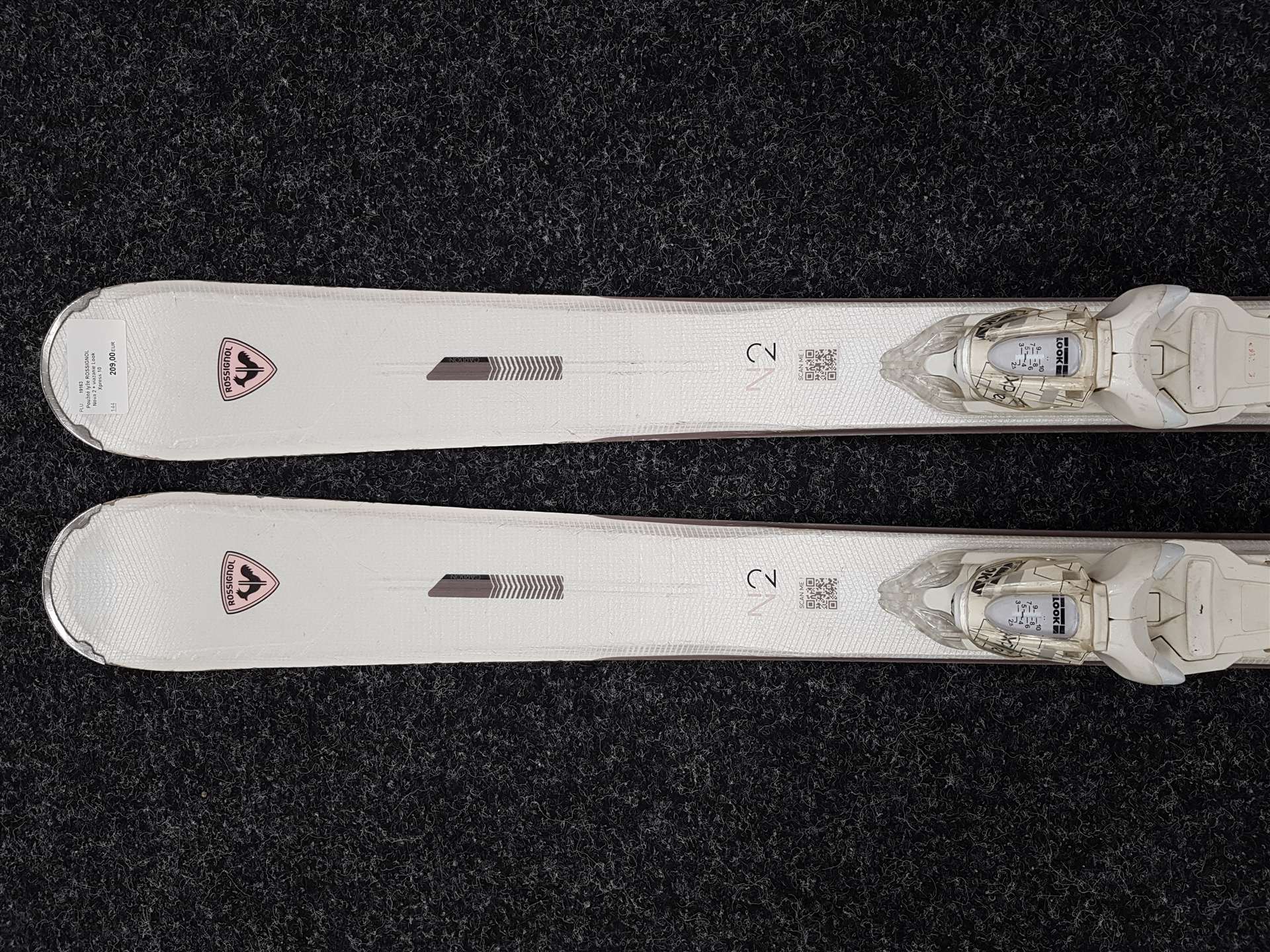 Použité lyže ROSSIGNOL Nova 2 + viazanie Look Xpress 10