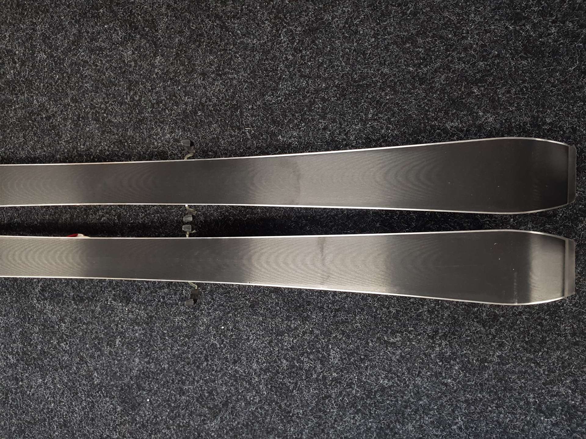 Použité lyže ROSSIGNOL Passion + viazanie Rossignol 10