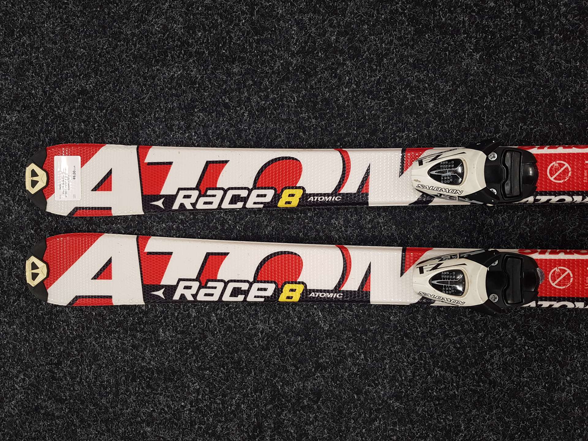 Použité detské lyže ATOMIC Race 8 + viazanie Salomon TZ 5