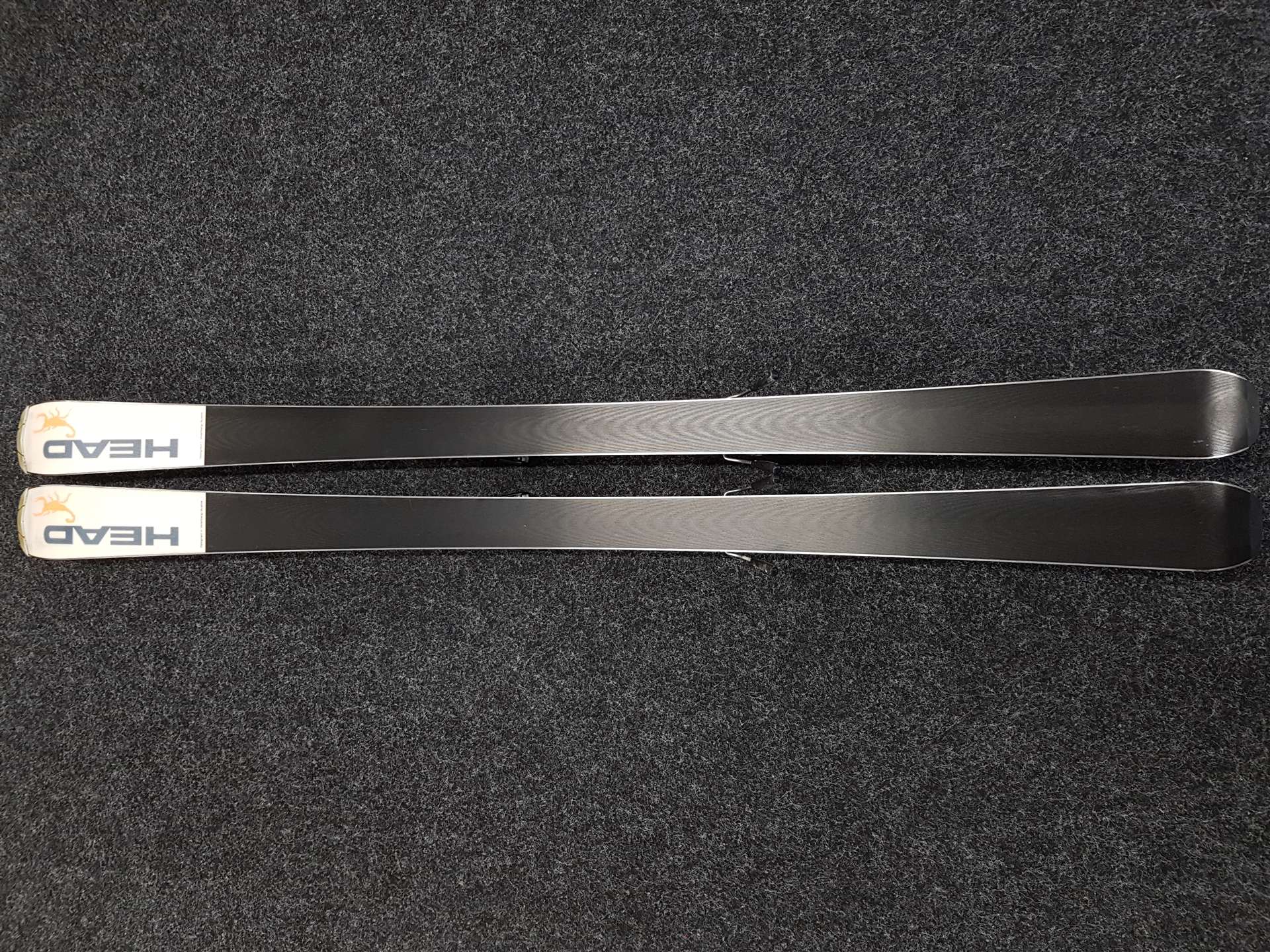 Použité lyže HEAD X Race + viazanie Head RF 11