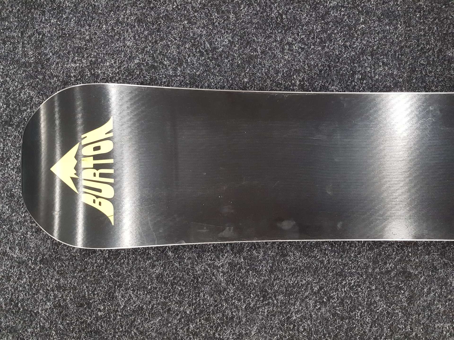 Použitý snowboard BURTON Radius 145