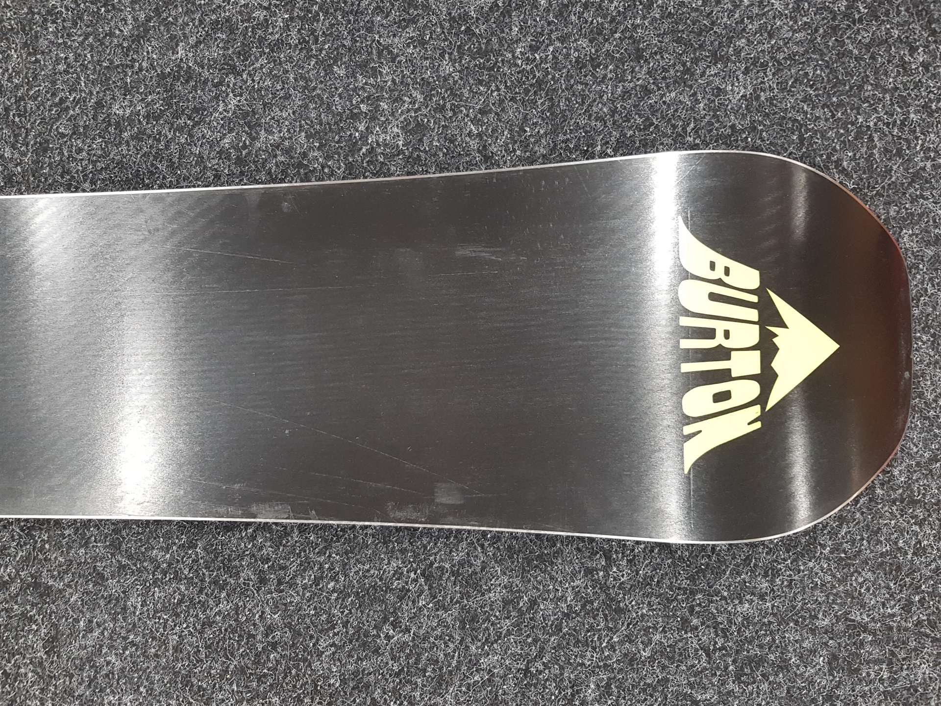 Použitý snowboard BURTON Radius 145