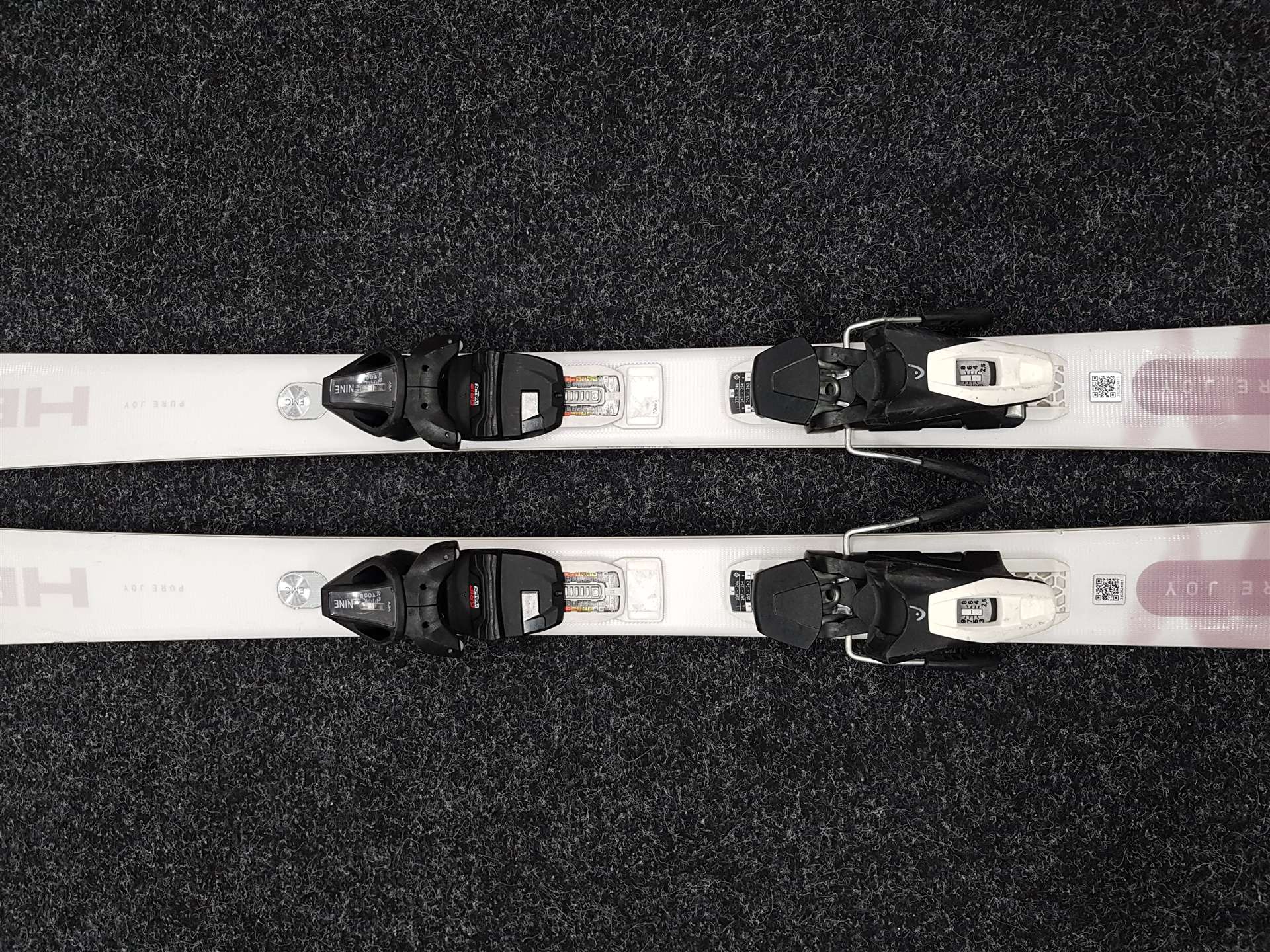 Použité lyže HEAD Pure Joy + viazanie Head A3A 9