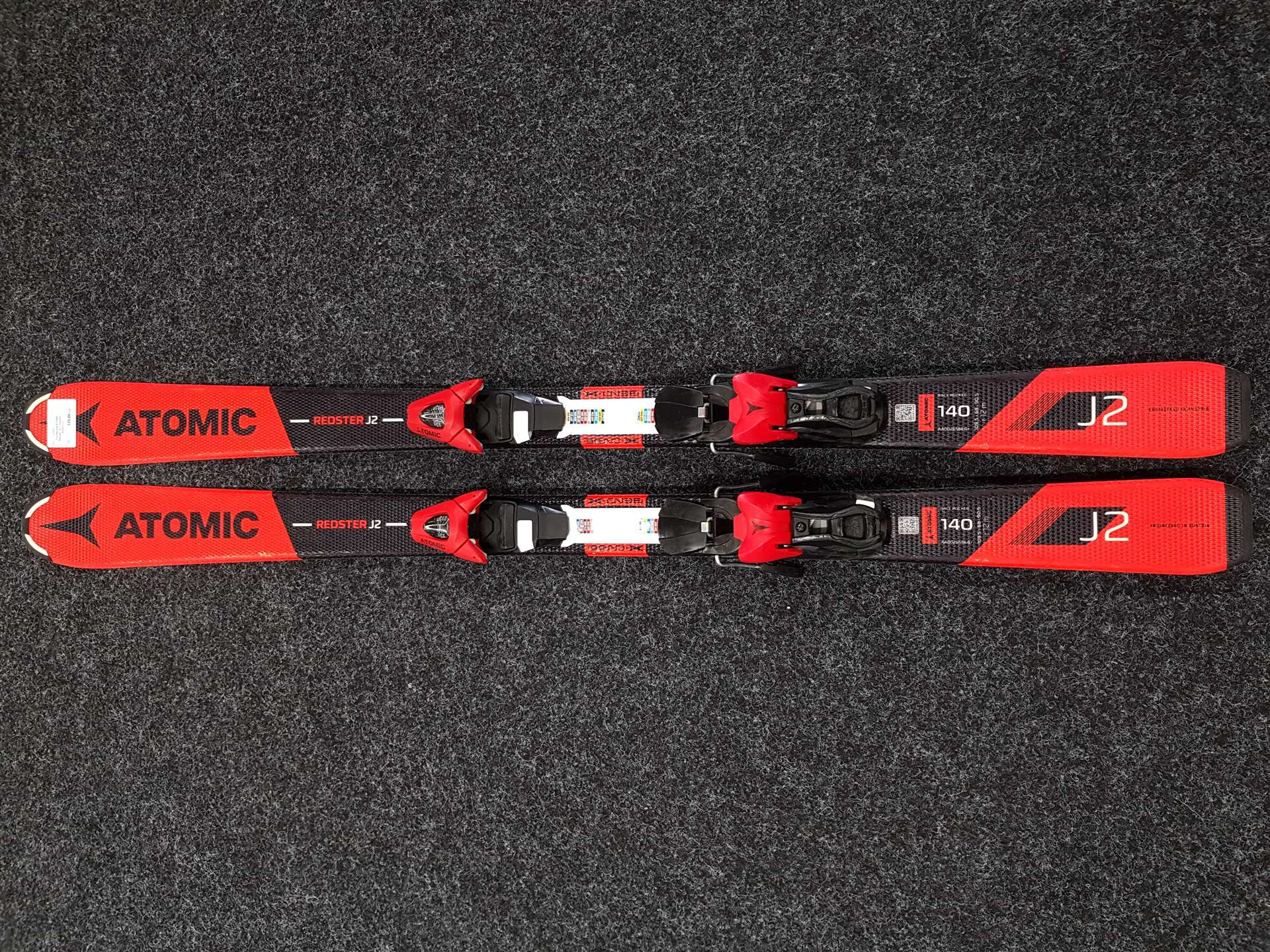 Použité lyže ATOMIC Redster J2 + viazanie   Atomic L7