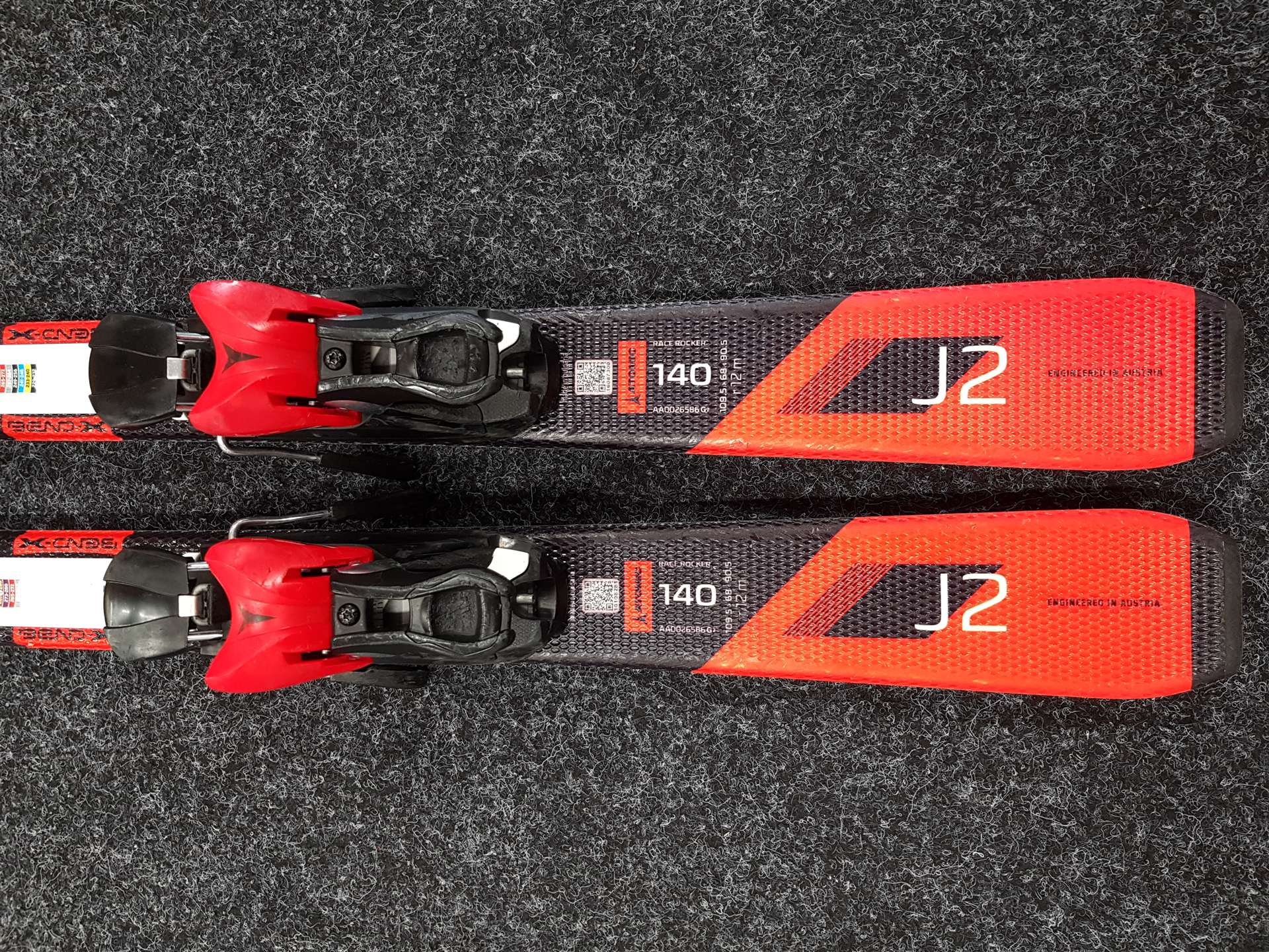 Použité lyže ATOMIC Redster J2 + viazanie   Atomic L7