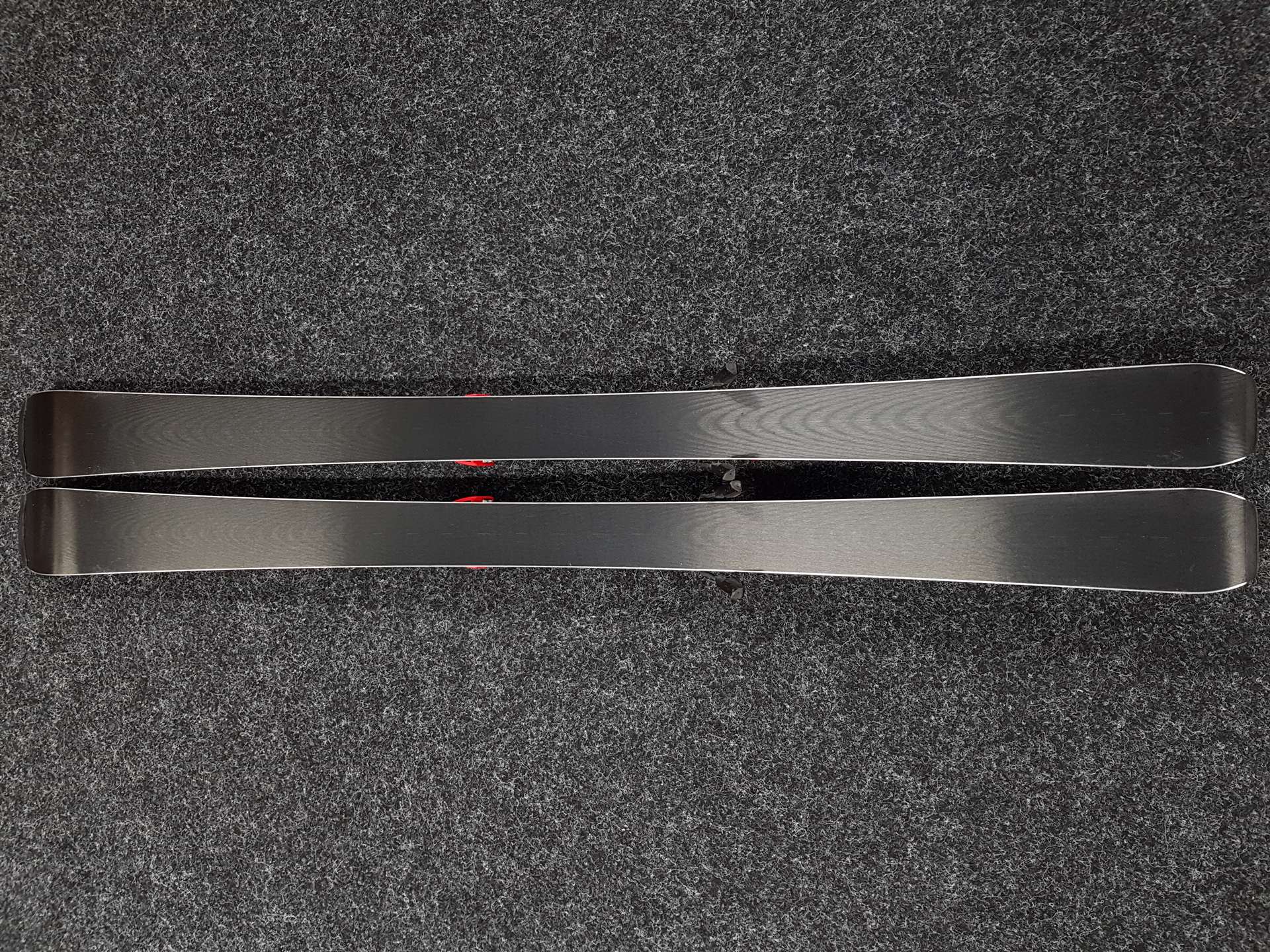 Použité lyže ATOMIC Redster J2 + viazanie   Atomic L7