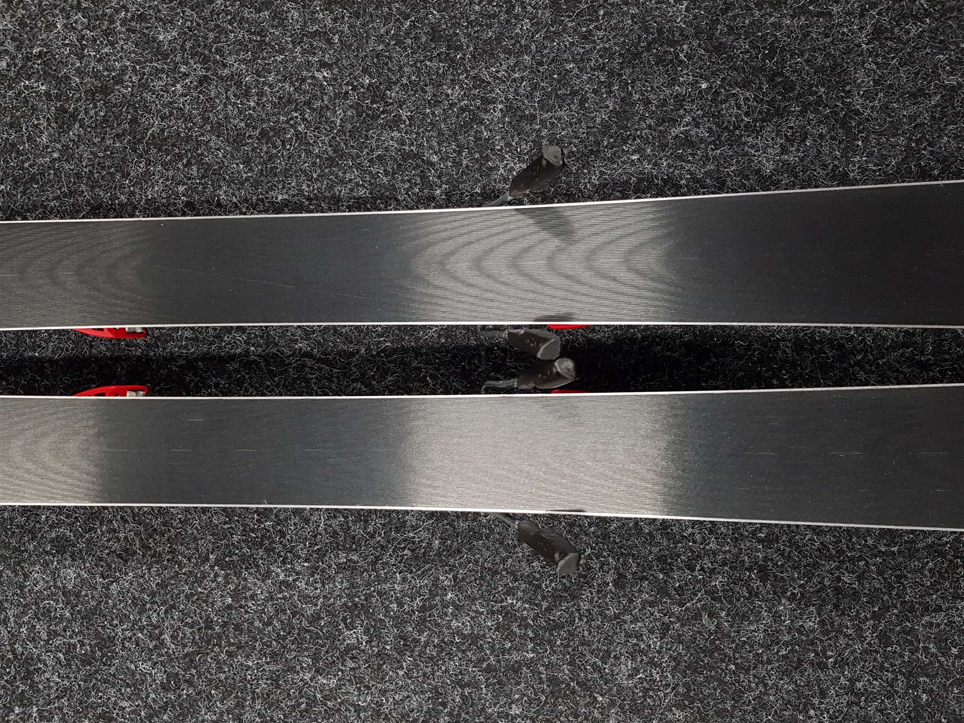 Použité lyže ATOMIC Redster J2 + viazanie   Atomic L7
