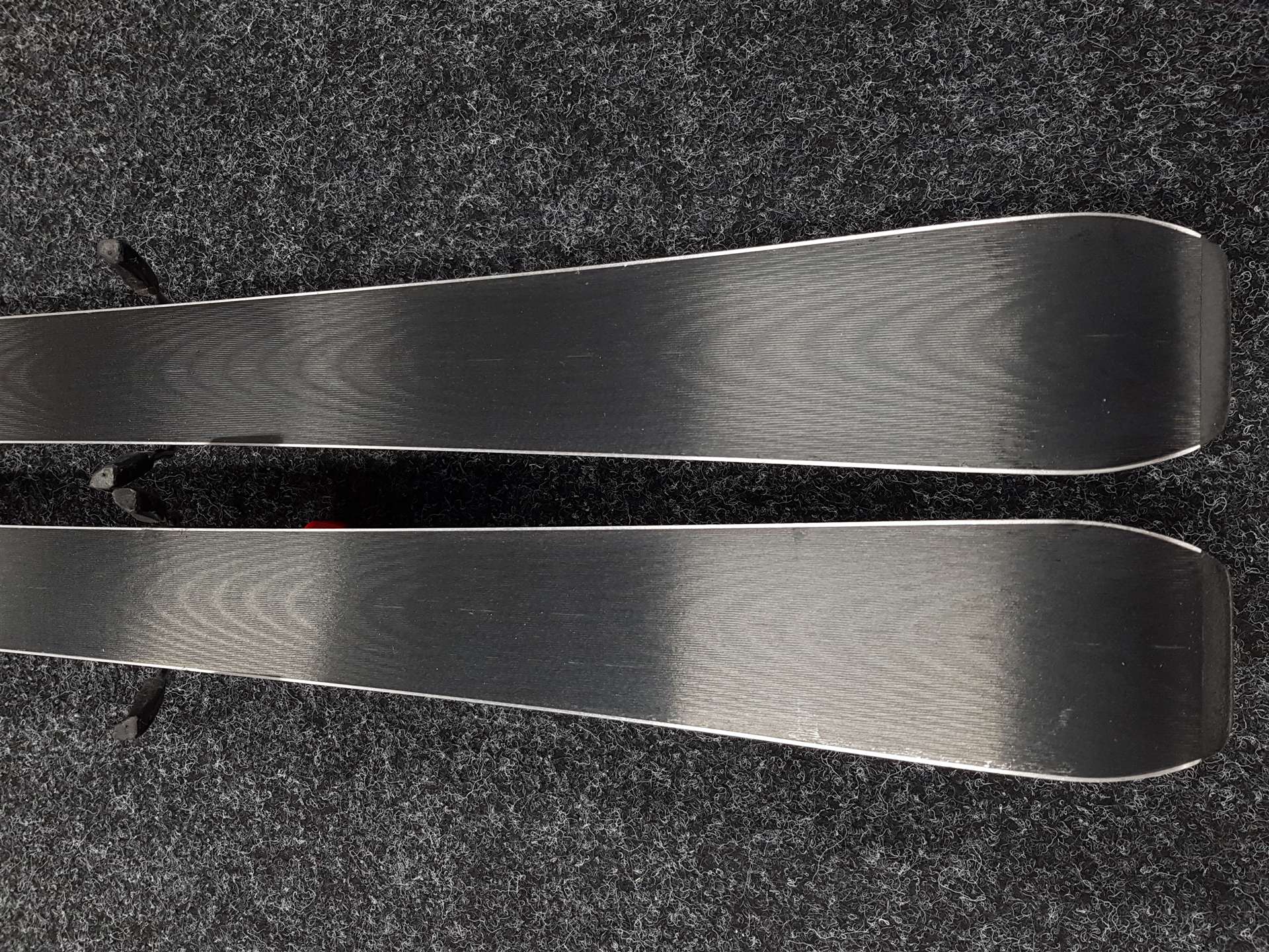 Použité lyže ATOMIC Redster J2 + viazanie   Atomic L7