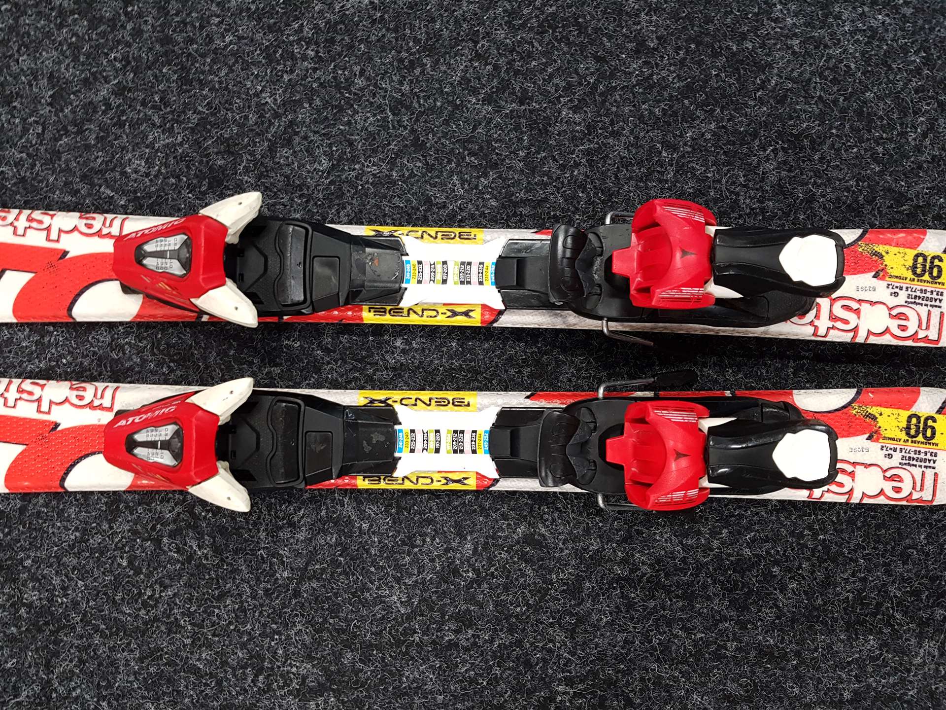 Použité detské lyže ATOMIC Redster  + viazanie Atomic XTE 45