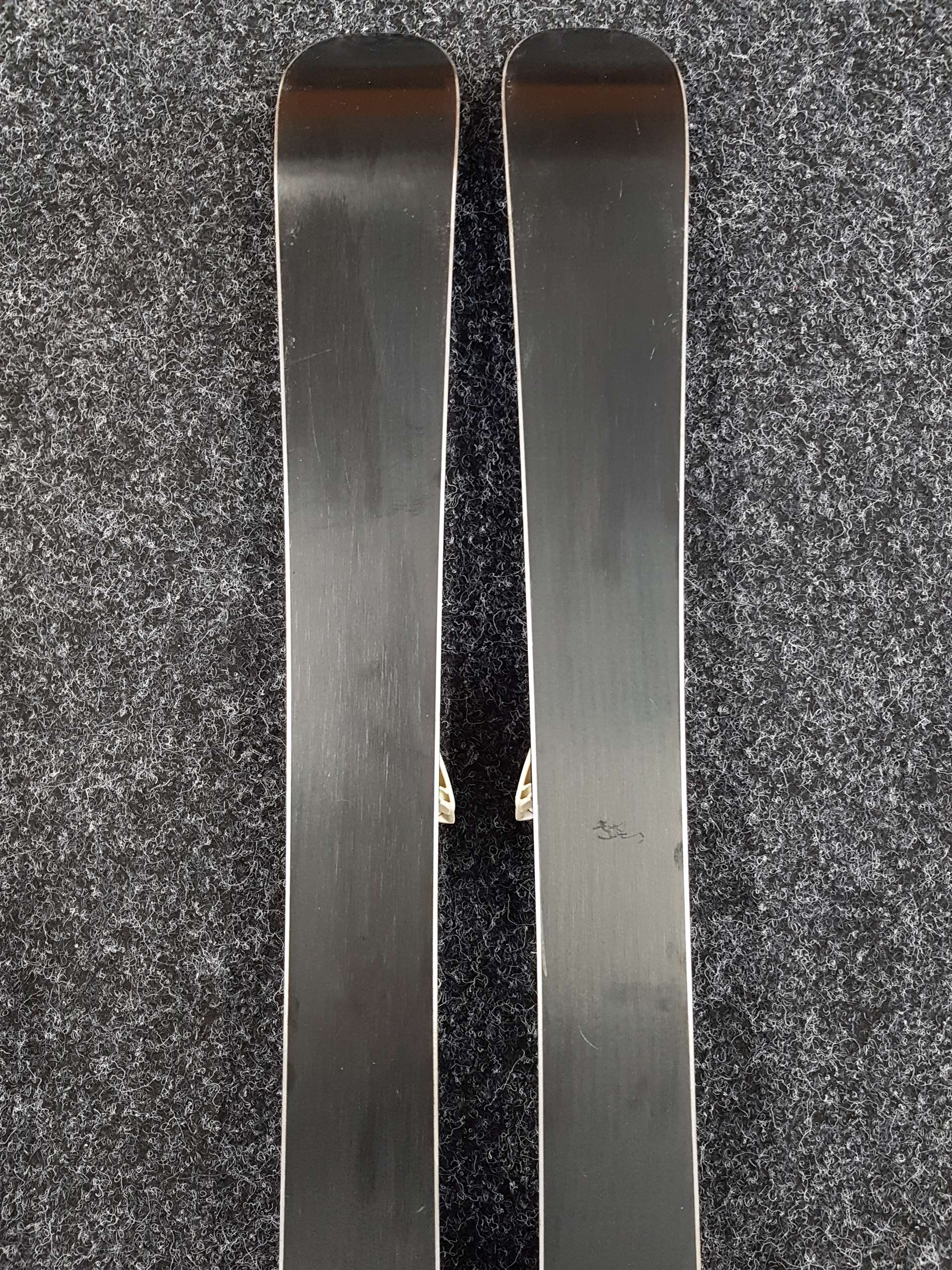 Použité detské lyže ATOMIC Redster  + viazanie Atomic XTE 45