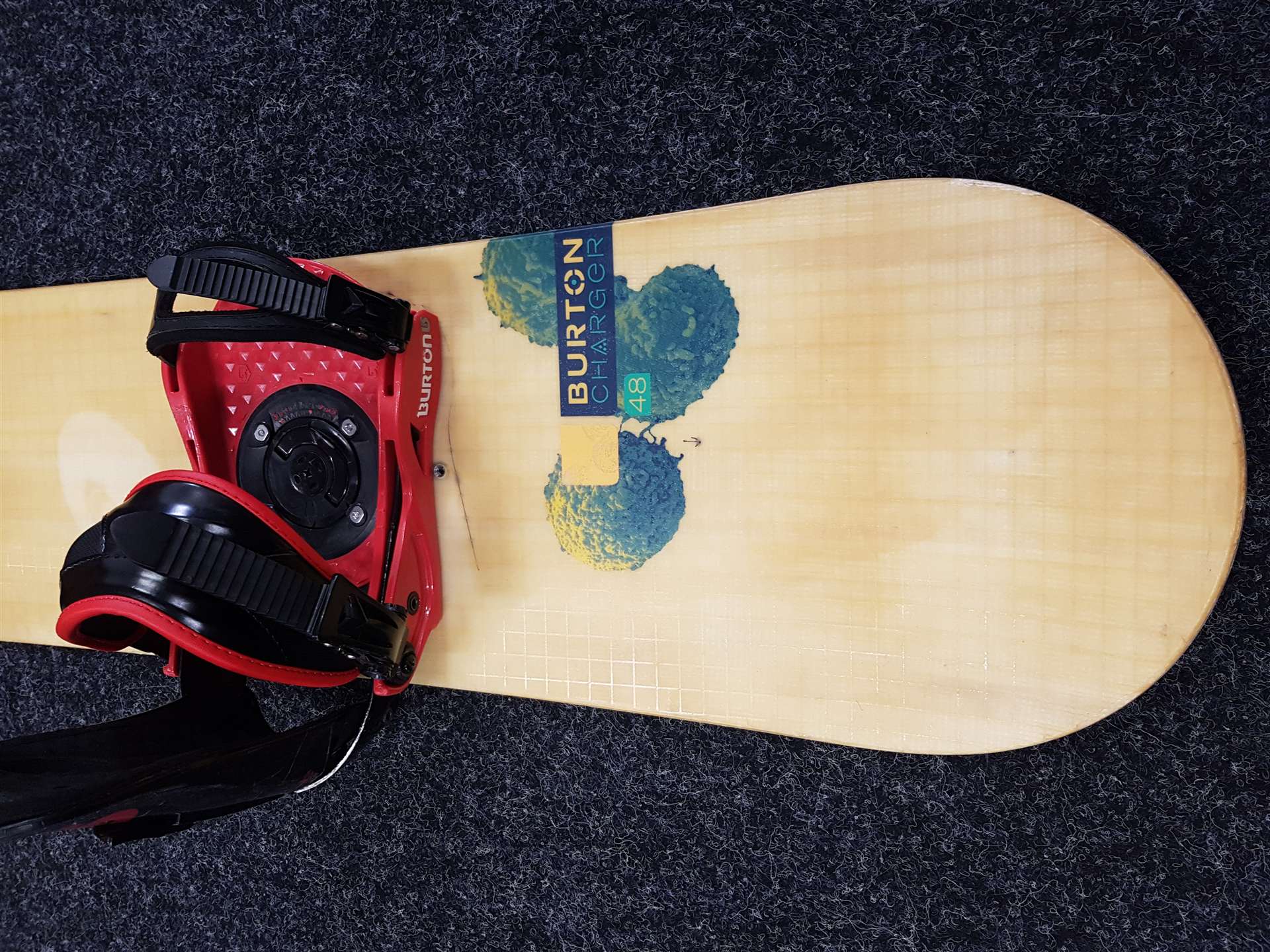 Použitý snowboard BURTON Charger  + viazanie Burton veľkosť M