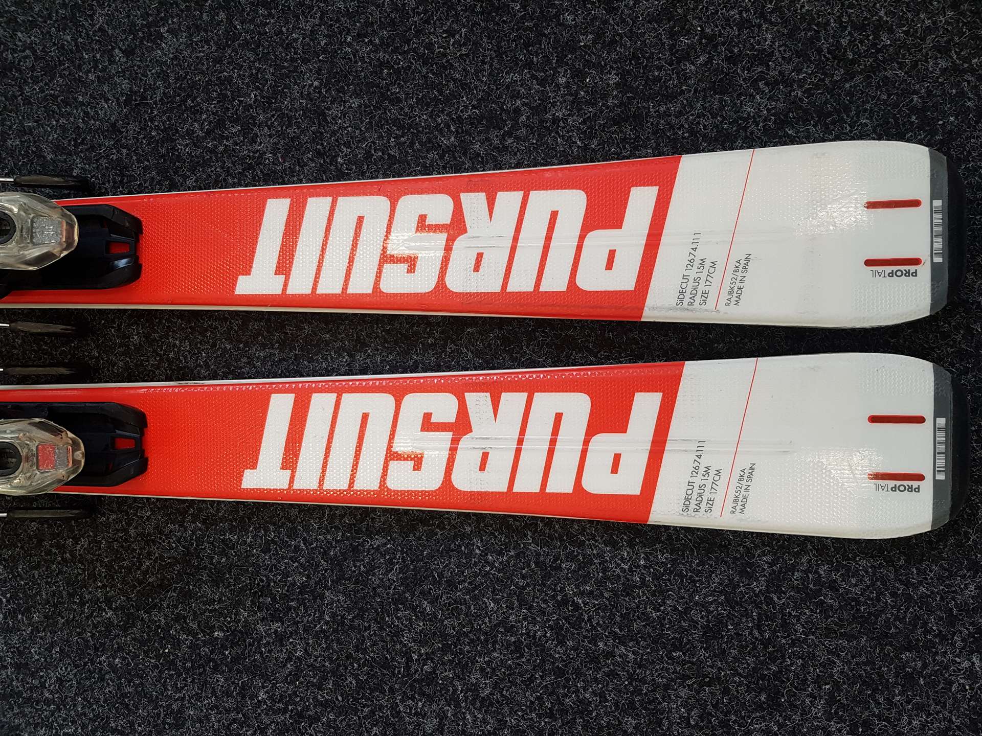 Použité lyže ROSSIGNOL Pur Suit + viazanie Look Xpress 11