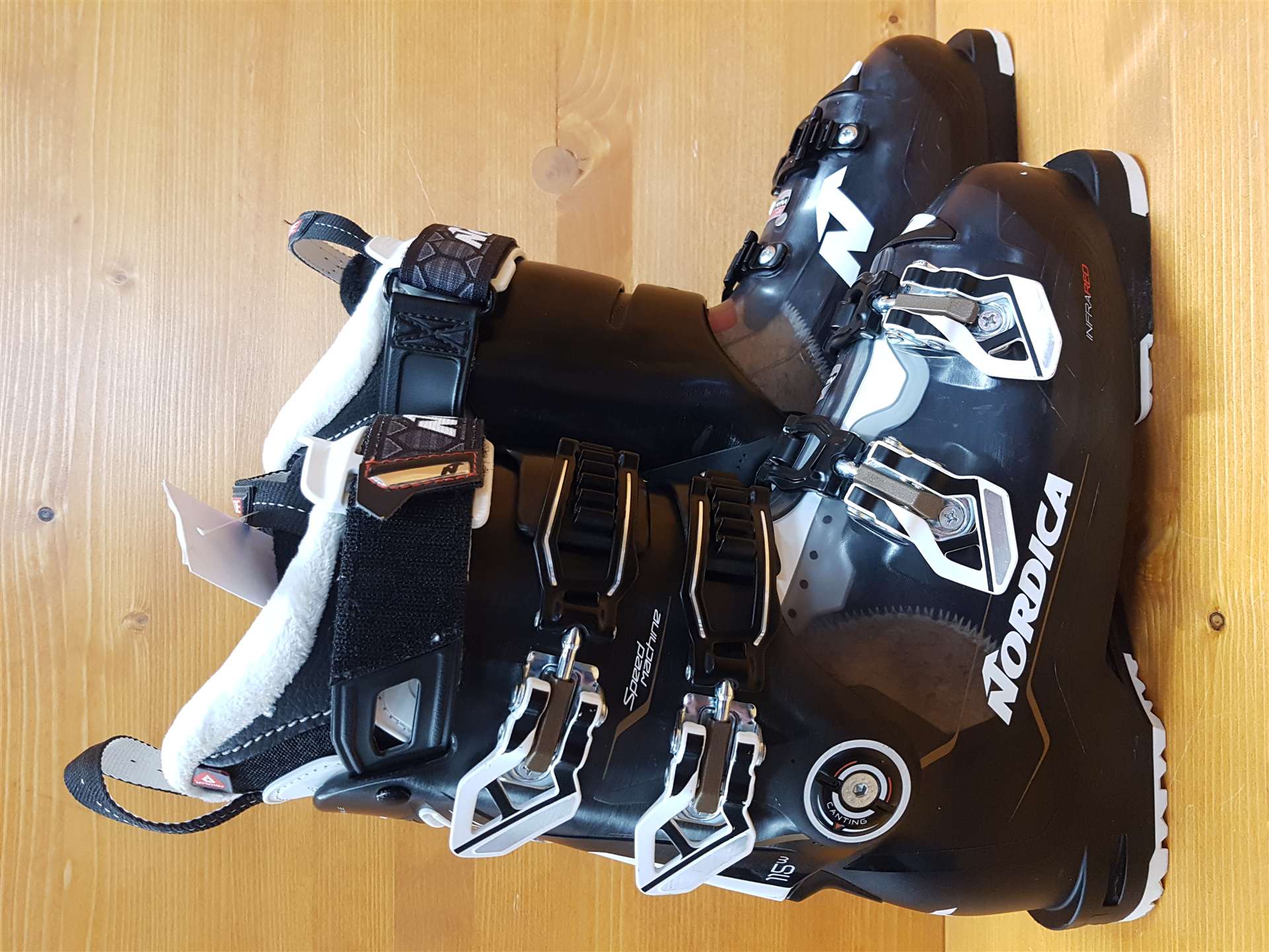 Použité lyžiarky NORDICA Speedmachine 115 W